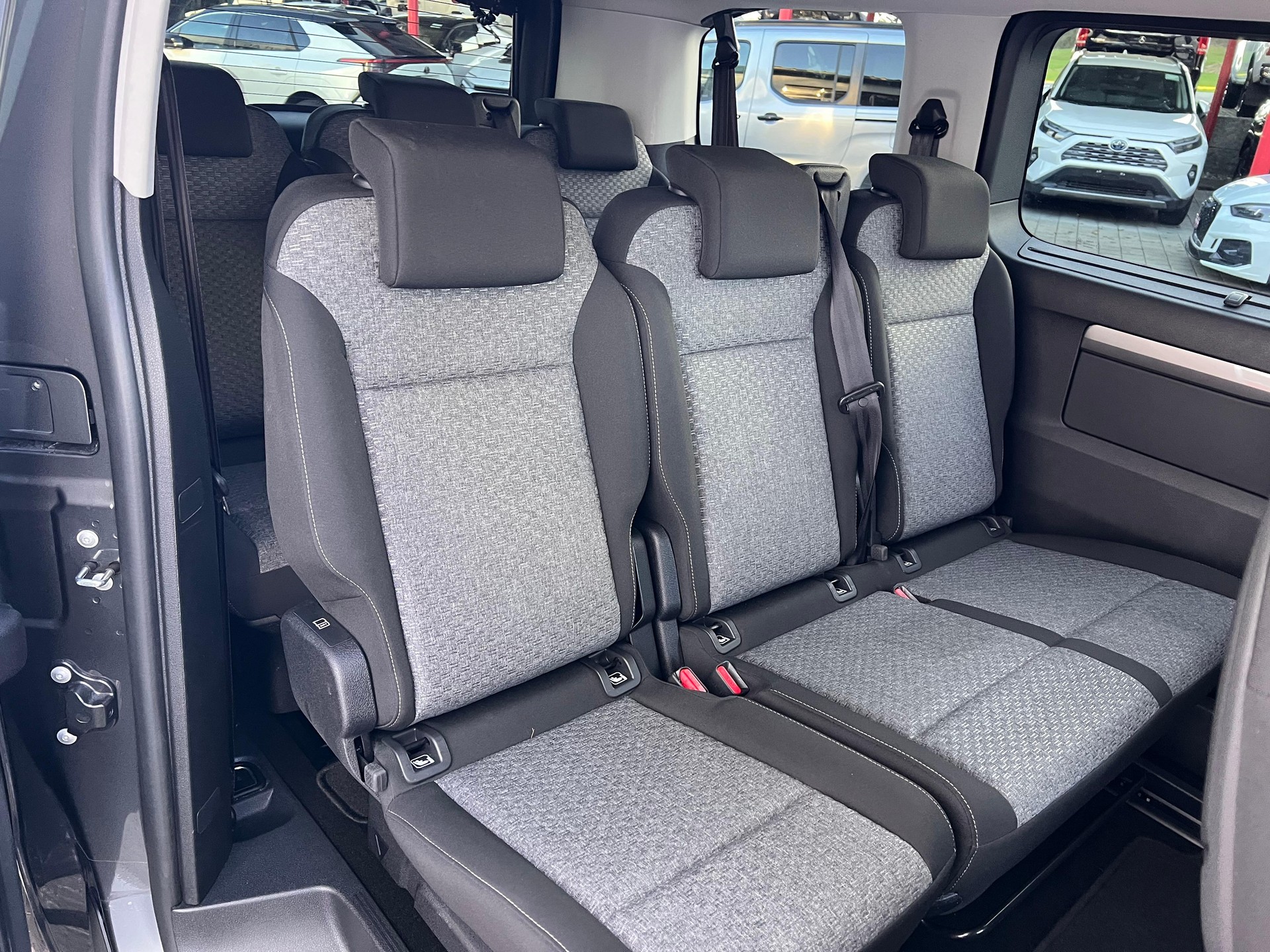 TOYOTA PROACE Verso L1 2.0 D Trend-image-11