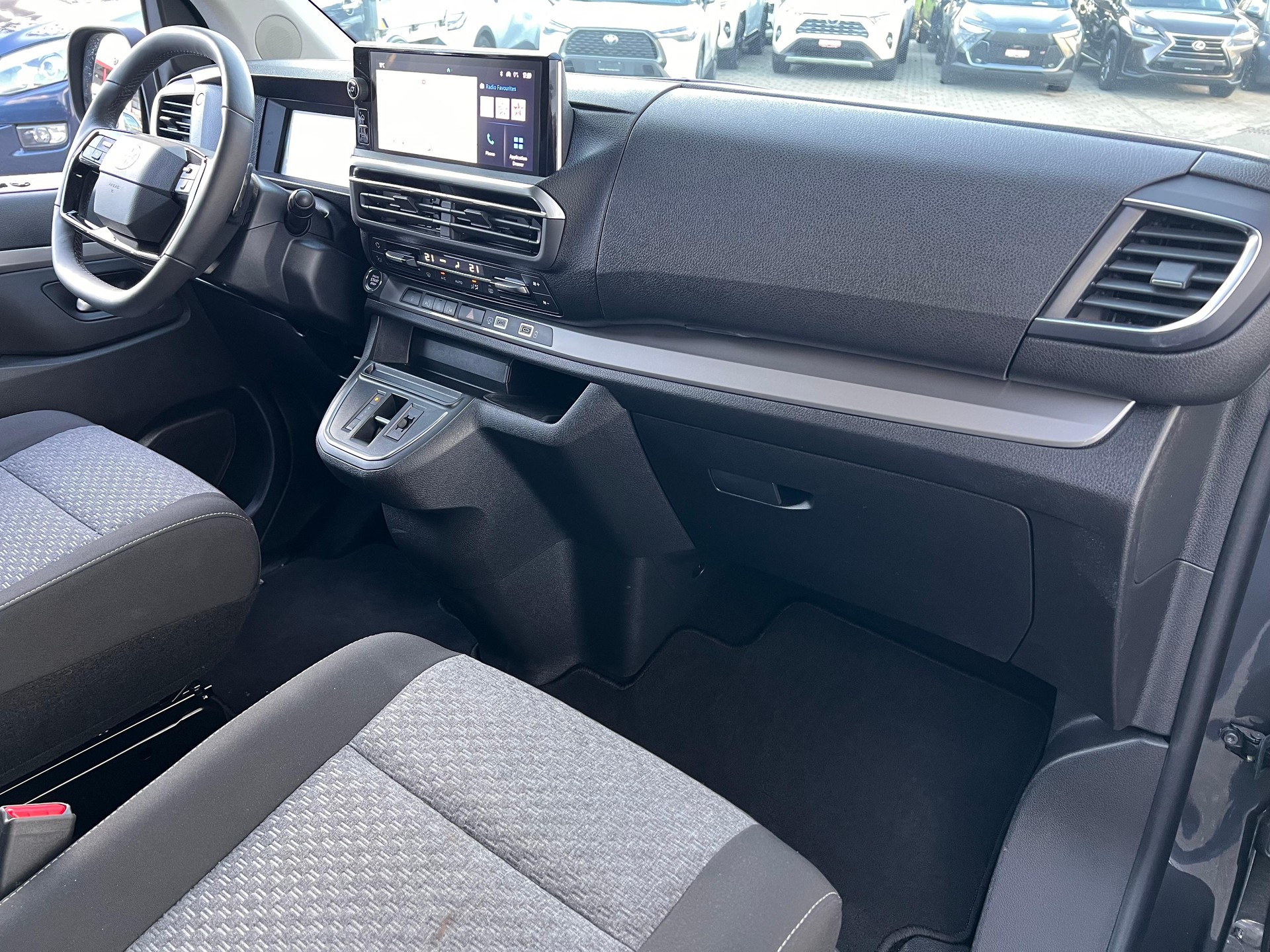 TOYOTA PROACE Verso L1 2.0 D Trend-image-12