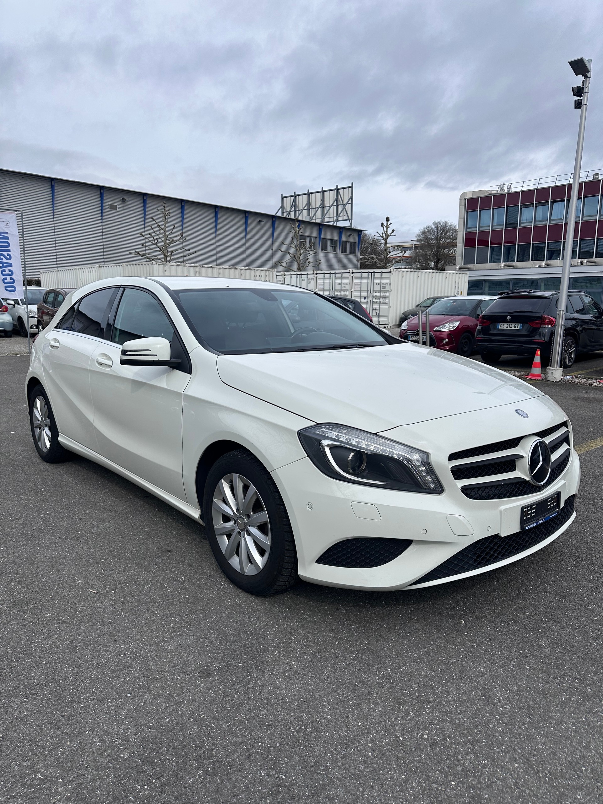 MERCEDES-BENZ A 180 BlueEfficiency Edition Style-image-5