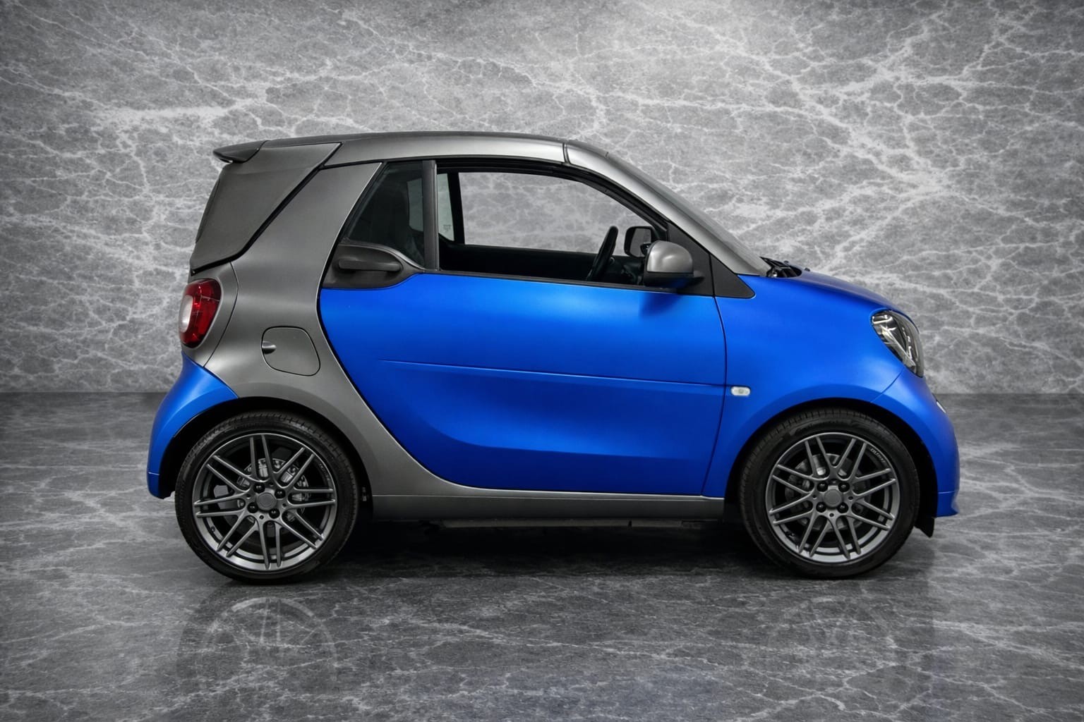 SMART fortwo Cabrio 130 HP Brabus twinmatic-image-5