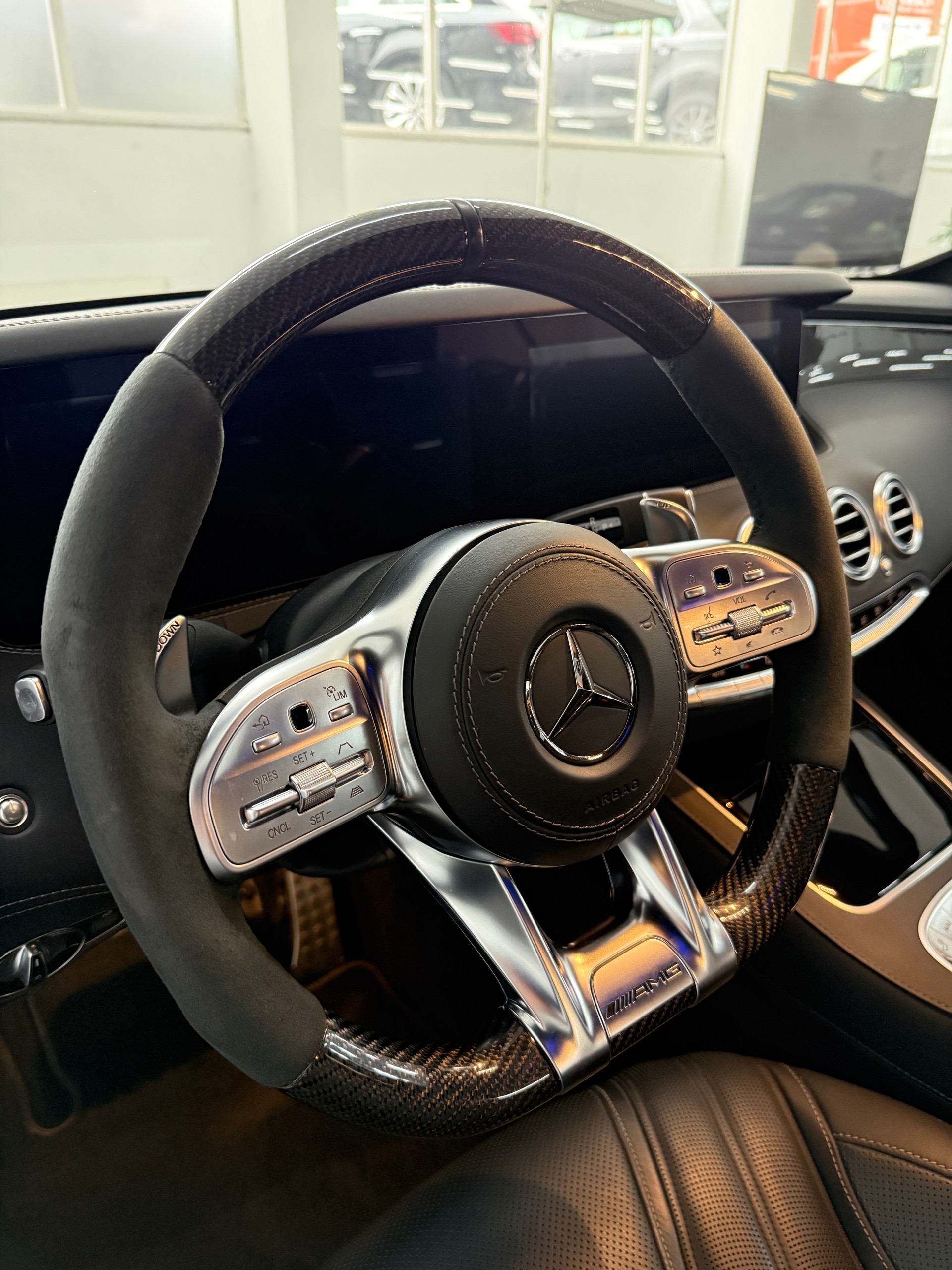 MERCEDES-BENZ S 63 AMG Coupé 4Matic Speedshift MCT-image-11