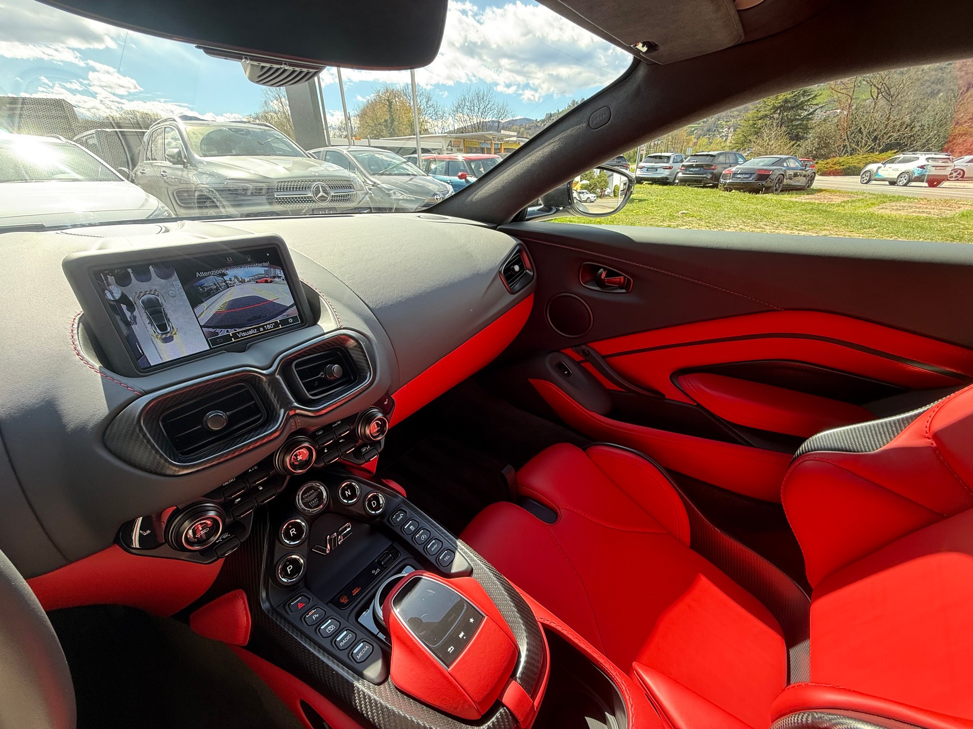 ASTON MARTIN V12 Vantage Coupé 5.2 V12 Bi-Turbo *** 1 of 333***-image-14
