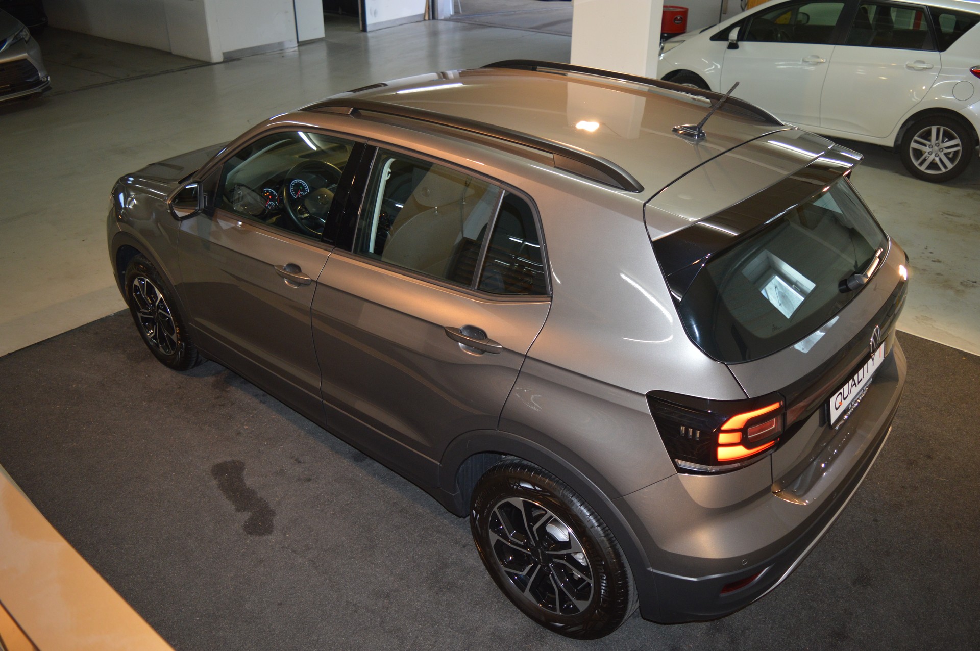 VW T-Cross 1.0 TSI Life DSG-image-7