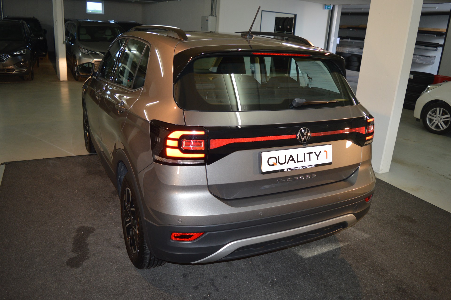 VW T-Cross 1.0 TSI Life DSG-image-8