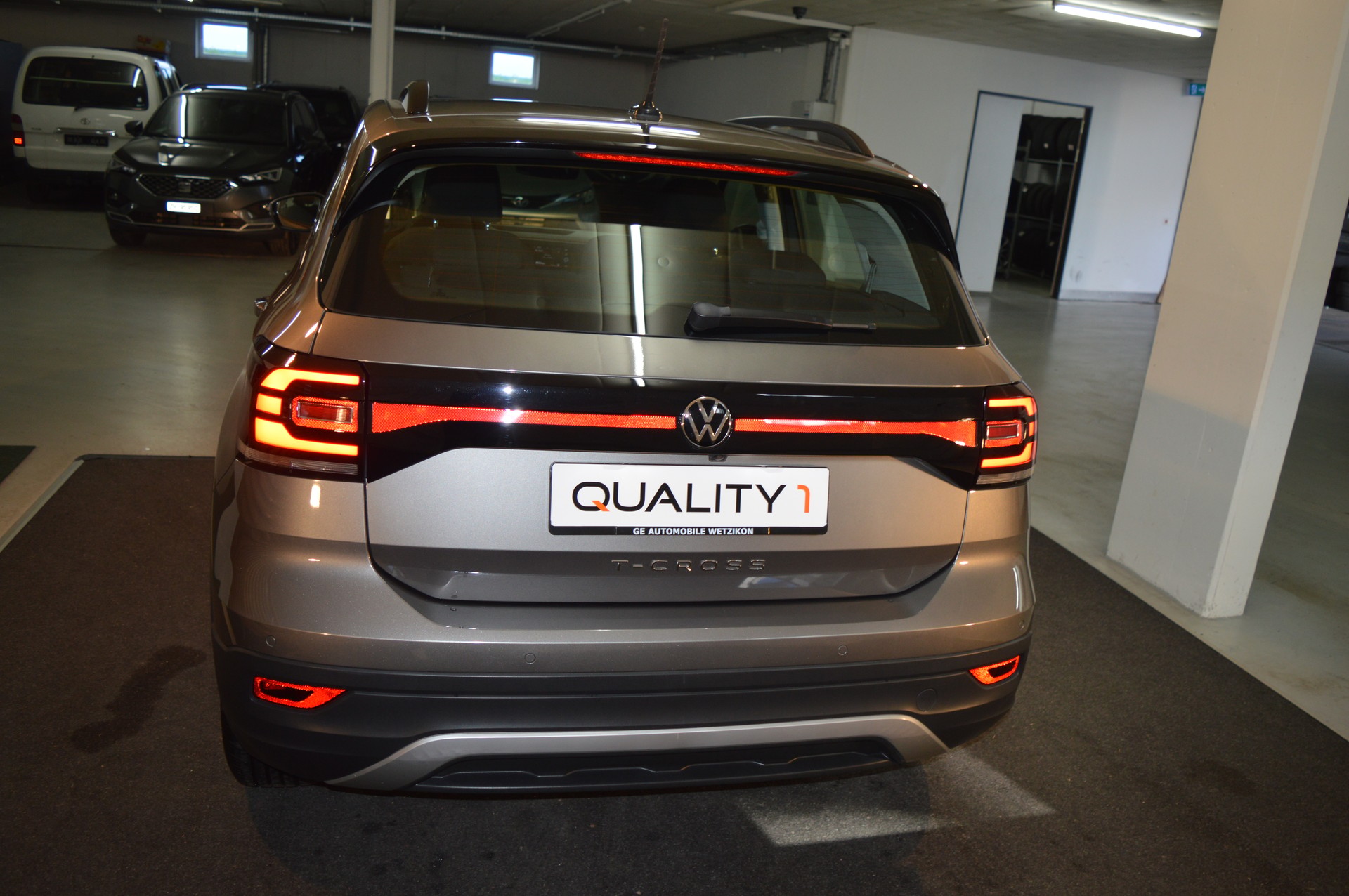 VW T-Cross 1.0 TSI Life DSG-image-10