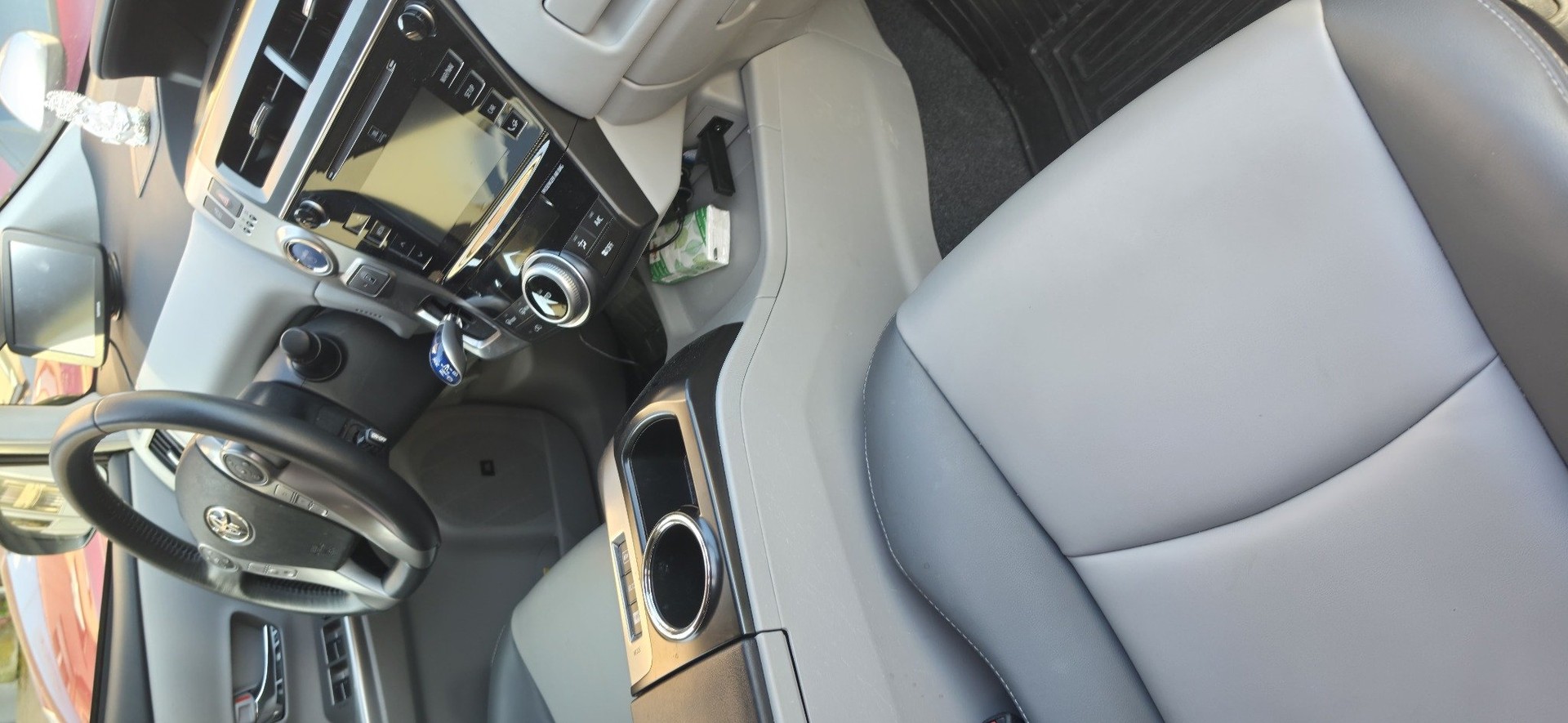 TOYOTA Prius Plus 1.8 Hybrid VT-I Premium-image-13