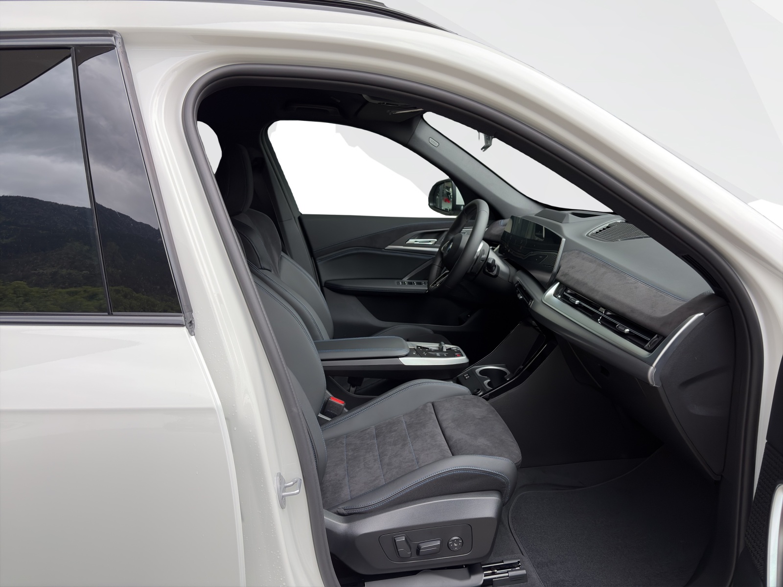 BMW X1 25e xDrive-image-15