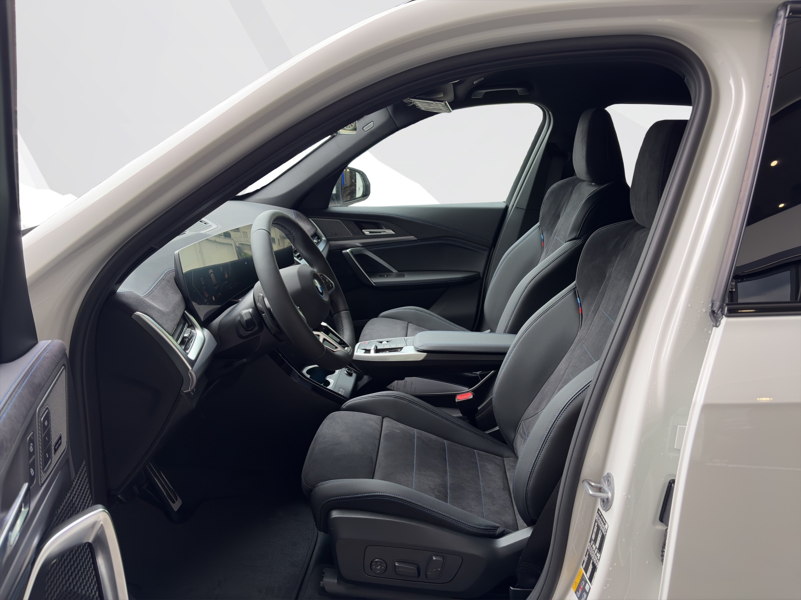 BMW X1 25e xDrive-image-9