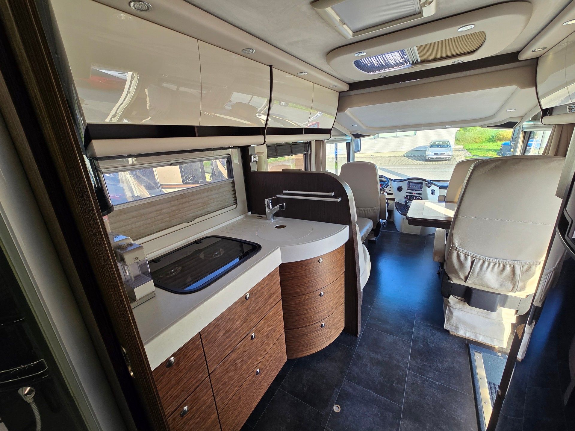 CONCORDE Charisma 850 L-image-7