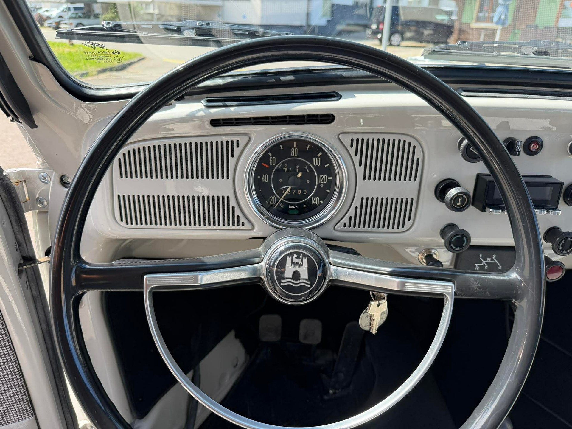 VW 15-1302-image-11
