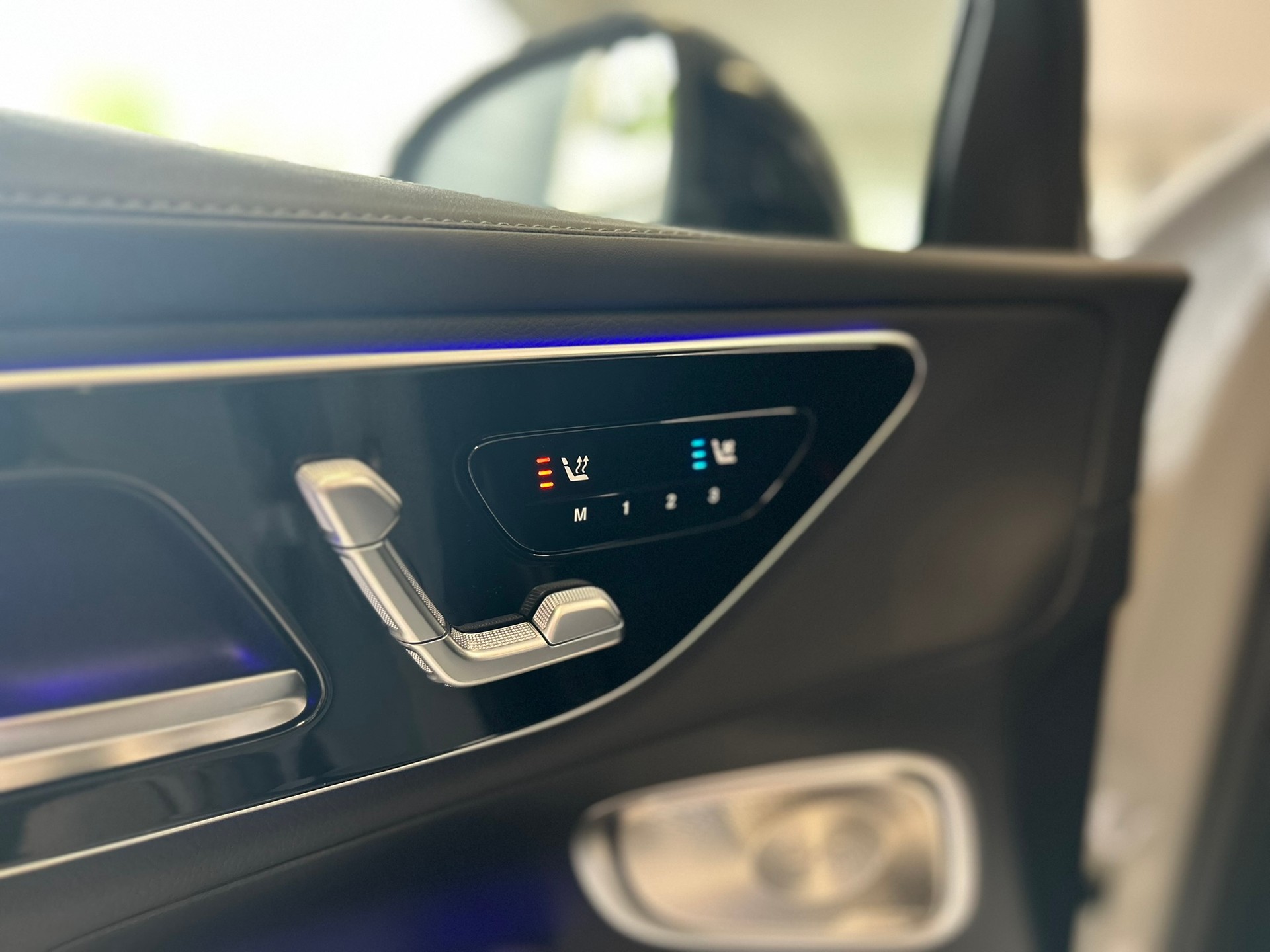 MERCEDES-BENZ GLC Coupé 300 4Matic AMG Line 9G-Tronic-image-15