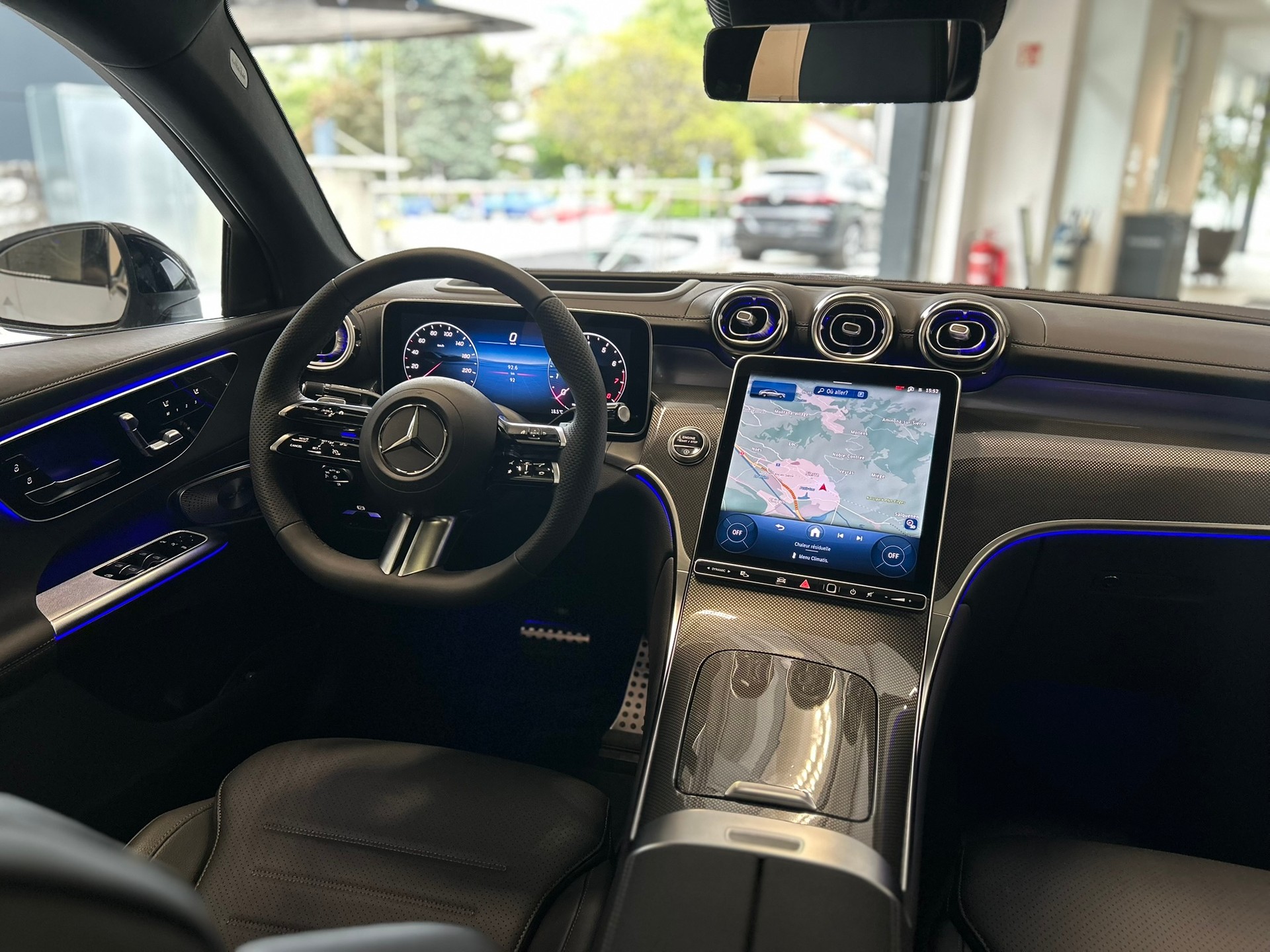 MERCEDES-BENZ GLC Coupé 300 4Matic AMG Line 9G-Tronic-image-9