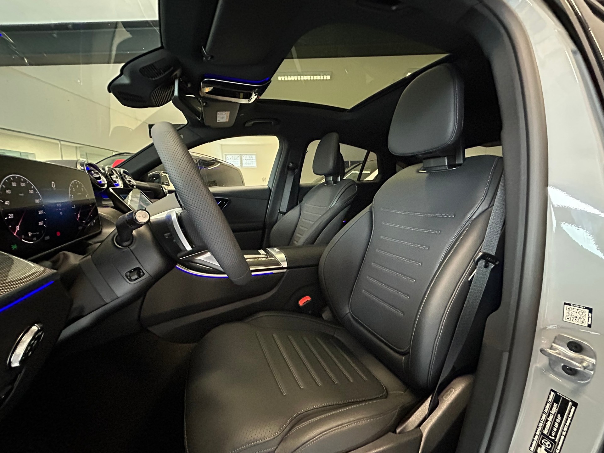 MERCEDES-BENZ GLC Coupé 300 4Matic AMG Line 9G-Tronic-image-7