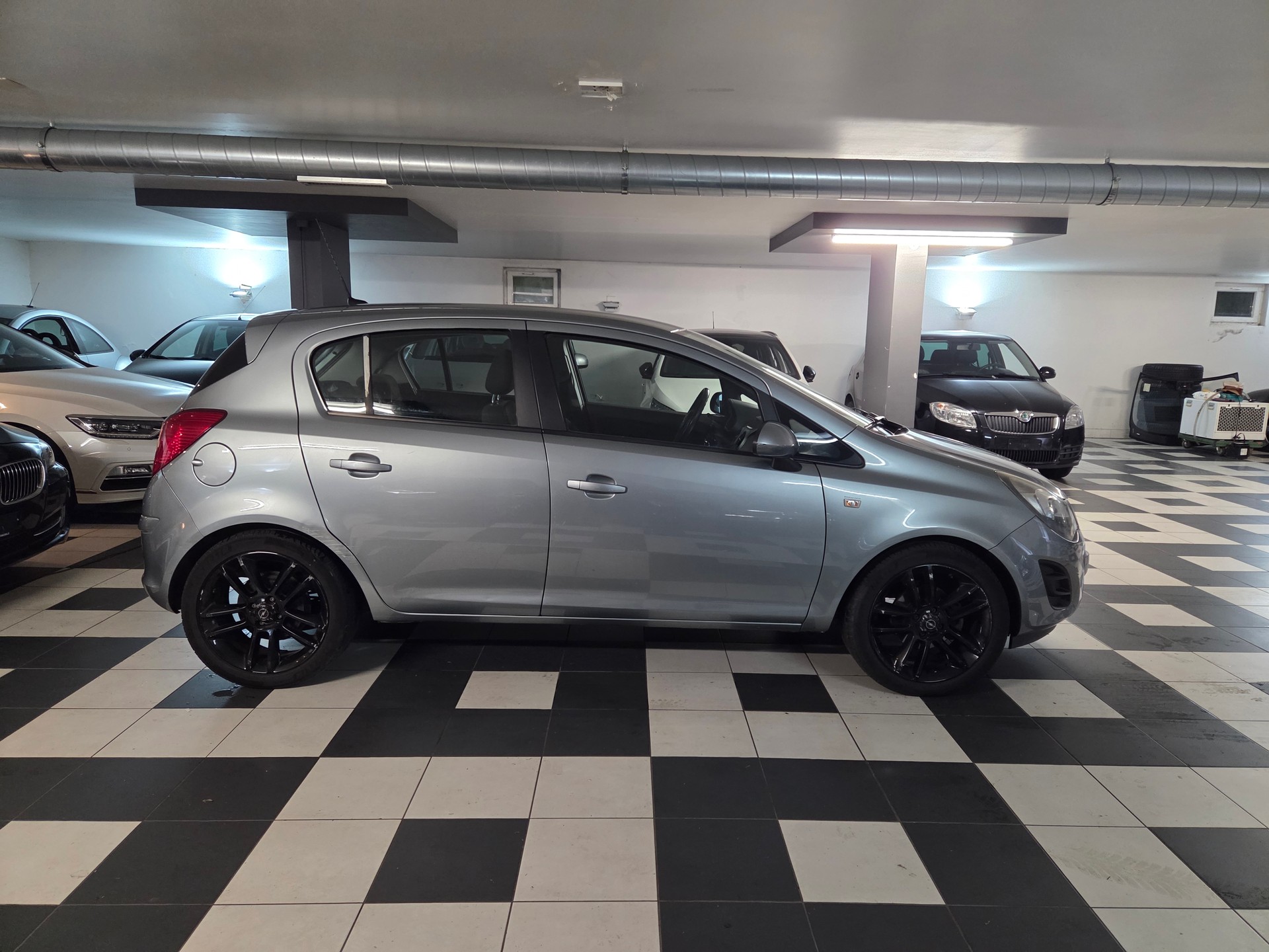 OPEL Corsa 1.4 TP Color Edition-image-5