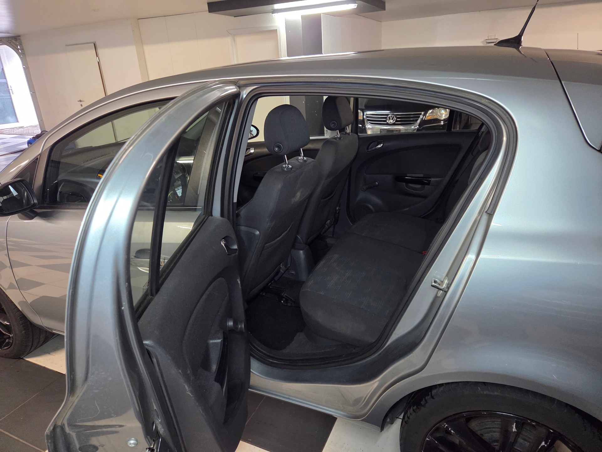 OPEL Corsa 1.4 TP Color Edition-image-10