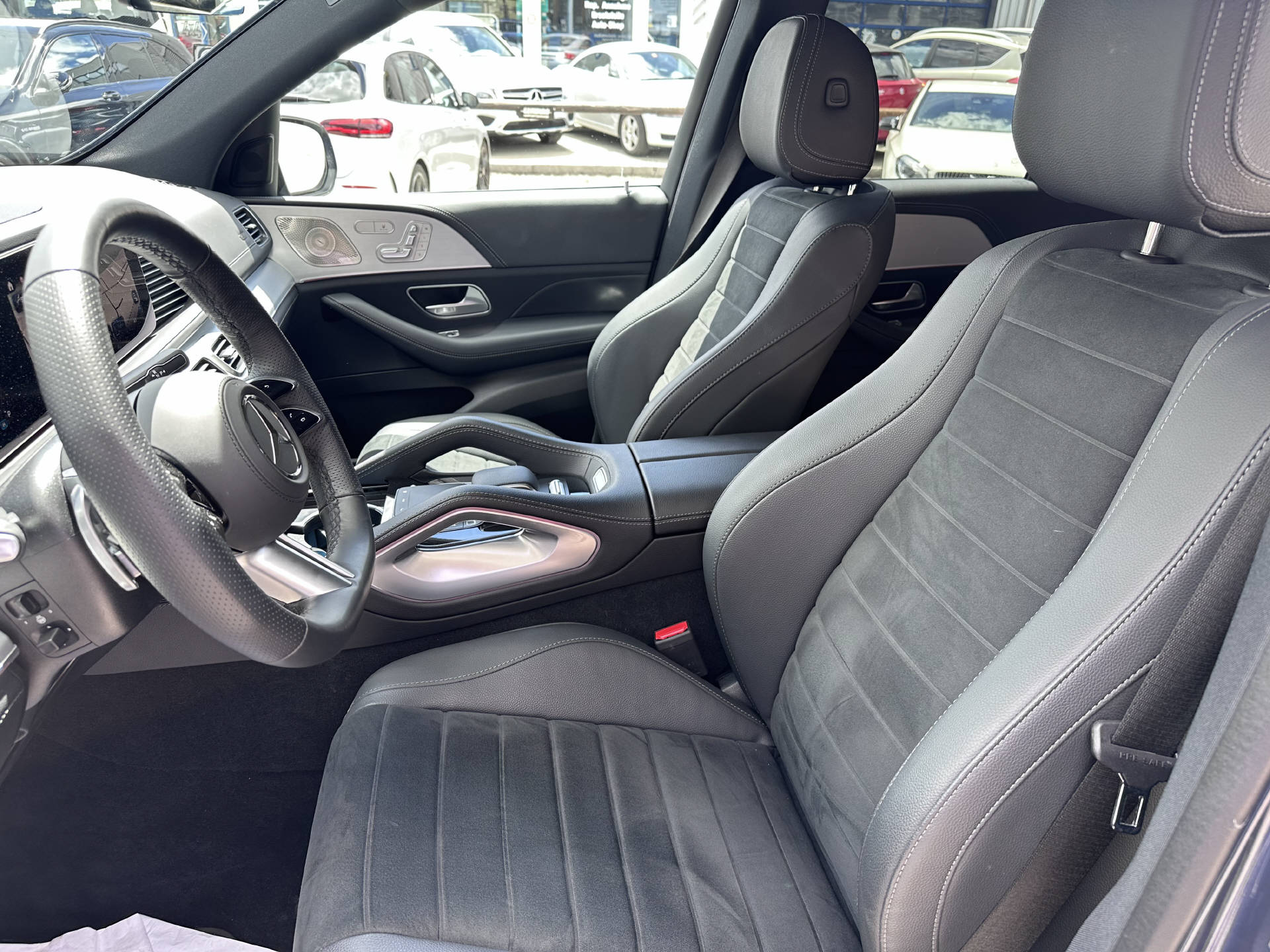 MERCEDES-BENZ GLE 350 de AMG Line 4Matic-image-10