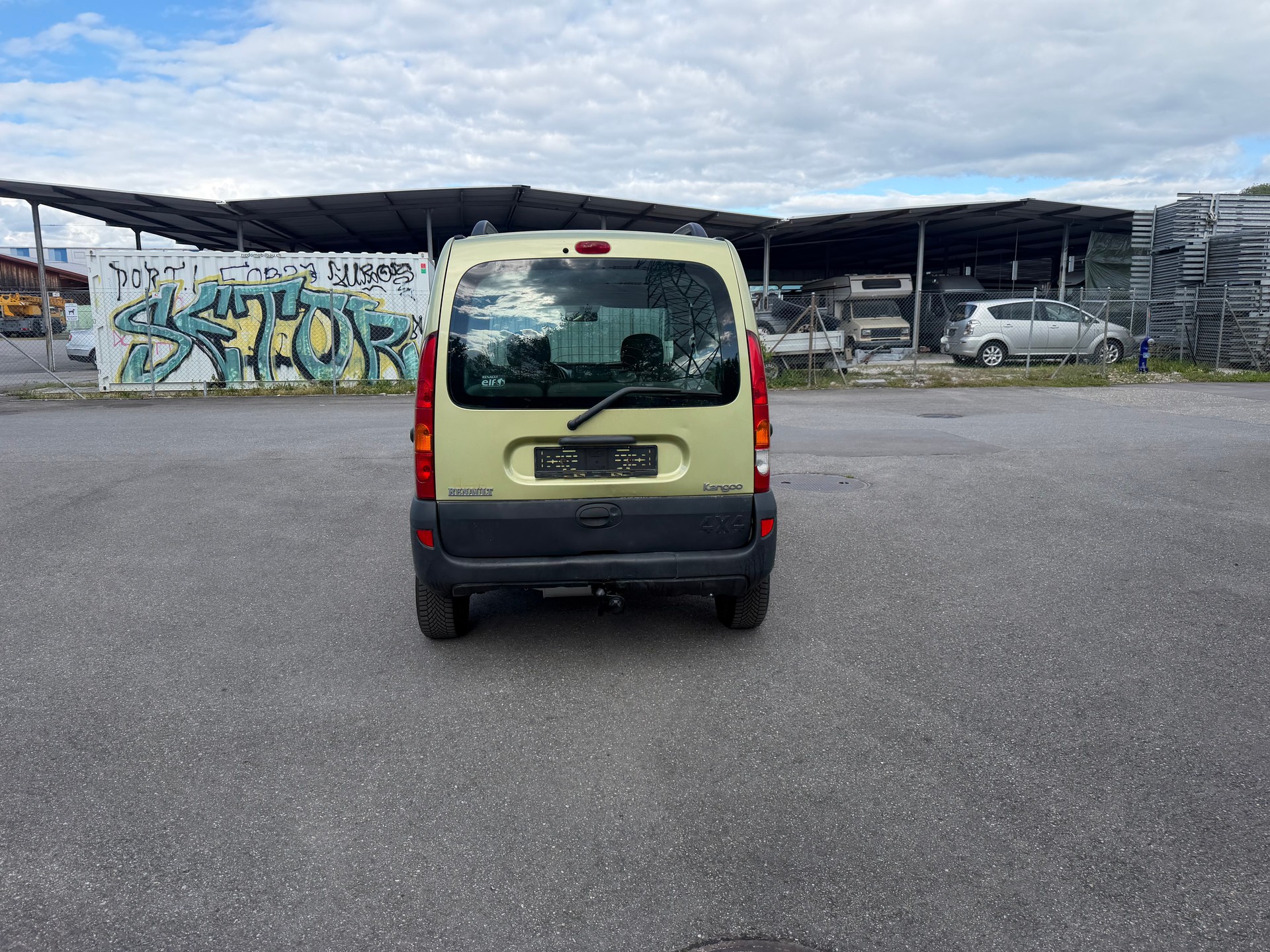 RENAULT Kangoo 1.6 16V Privilège Suisse 4x4-image-5