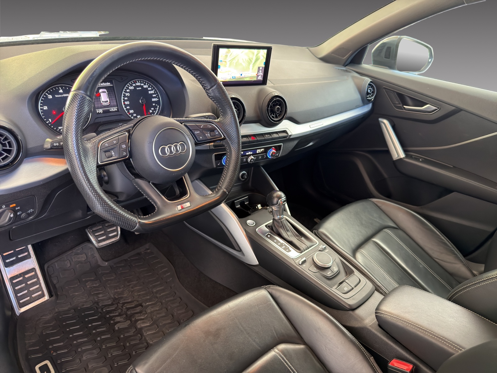 AUDI Q2 2.0 TDI sport quattro S-tronic-image-5