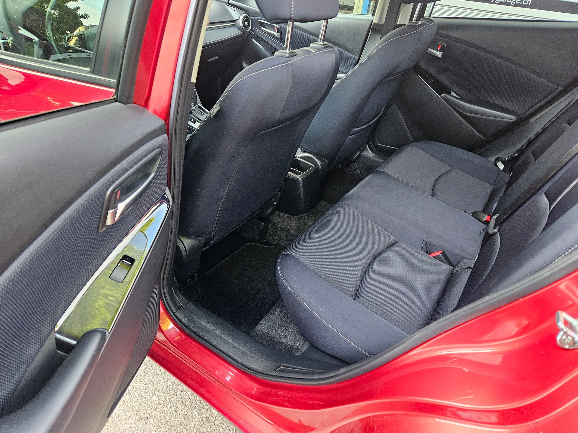 MAZDA 2 SKYACTIV-G 90 Revolution Automat-image-13