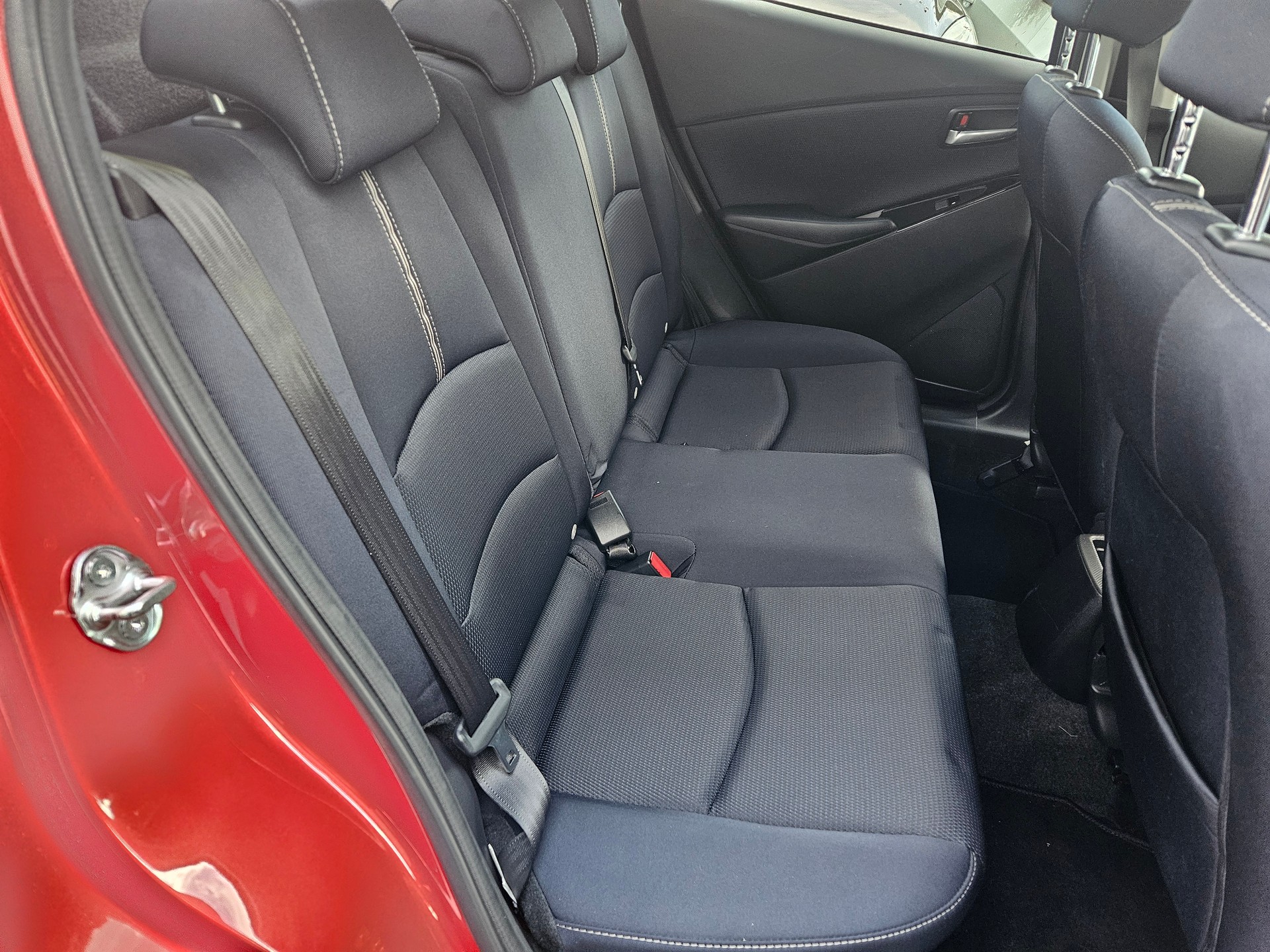 MAZDA 2 SKYACTIV-G 90 Revolution Automat-image-12