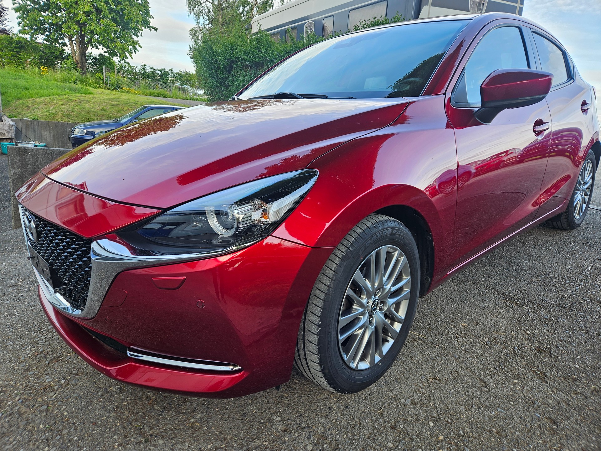 MAZDA 2 SKYACTIV-G 90 Revolution Automat-image-2