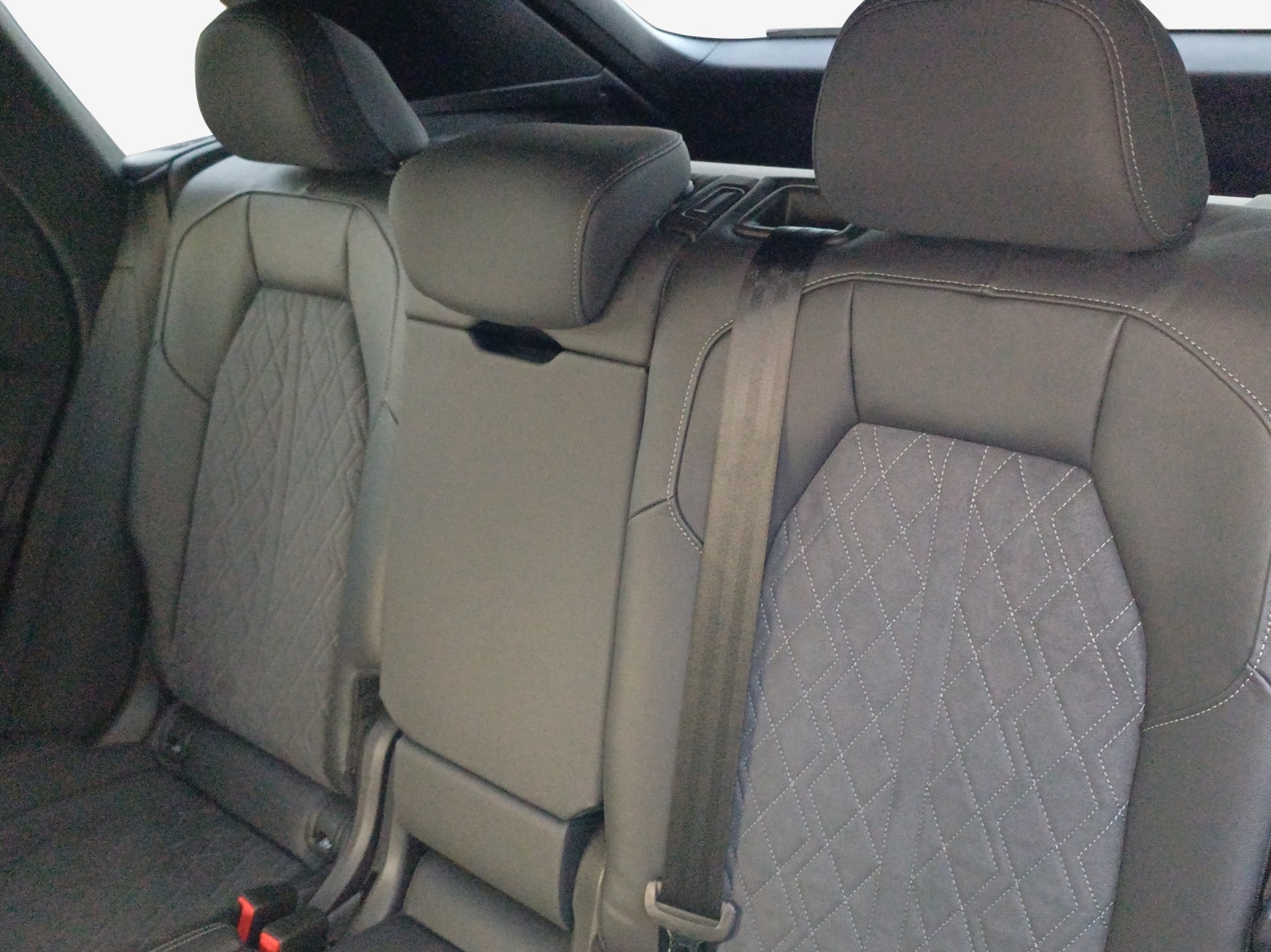 AUDI Q5 TFSI quatto 150 kW S-tronic-image-11