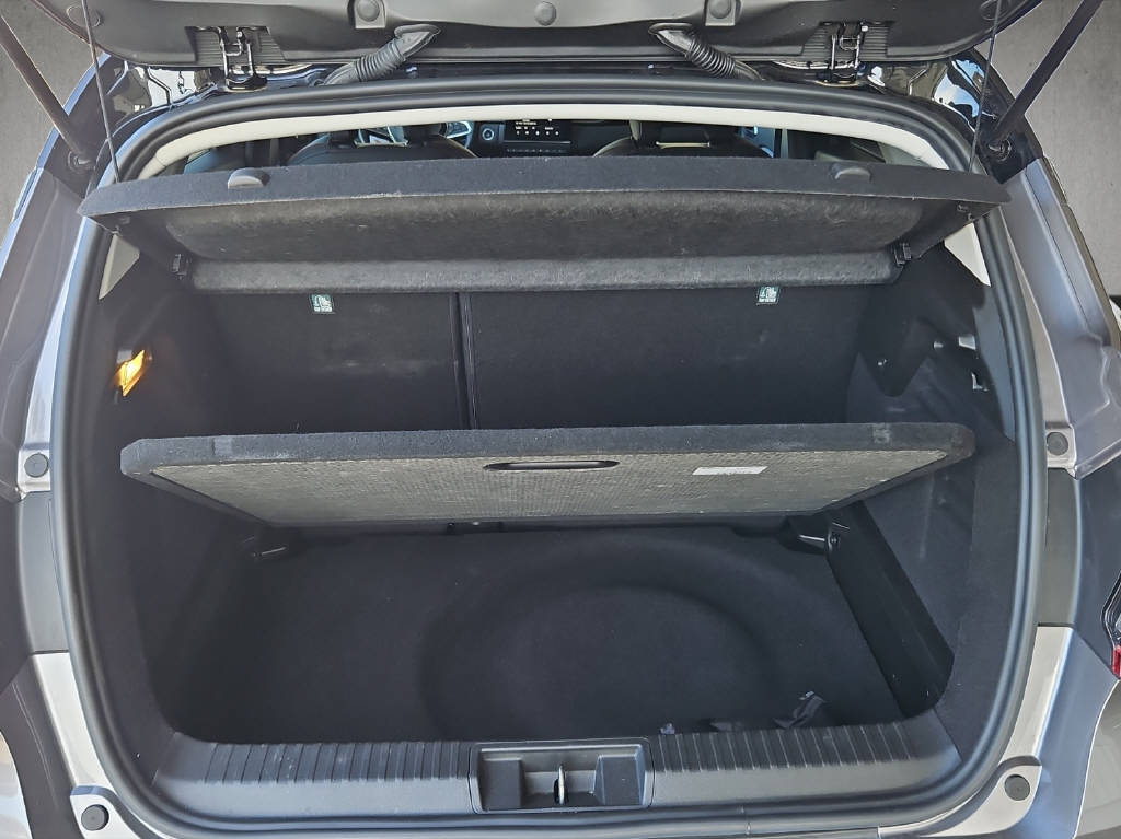 RENAULT Captur 1.6 E-Tech iconic Full Hybrid-image-9