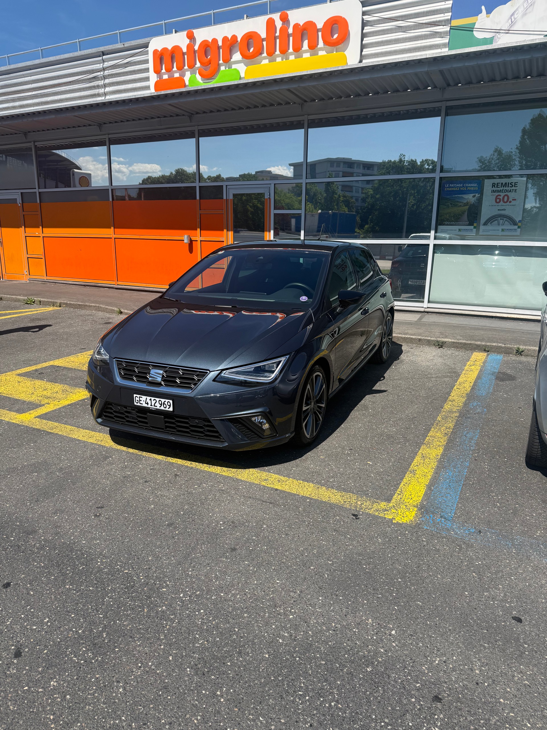 SEAT 1.0 TSI 115 Anniversary DSG-image-2