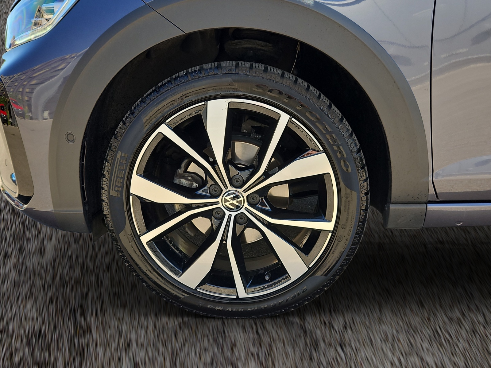 VW Taigo 1.5 TSI R-Line DSG-image-3