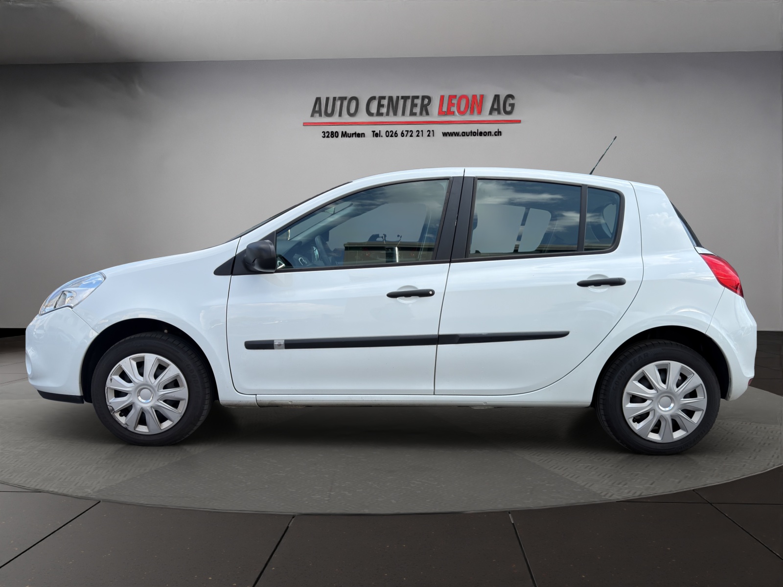 RENAULT Clio 1.2 16V Expression-showroom-element-2