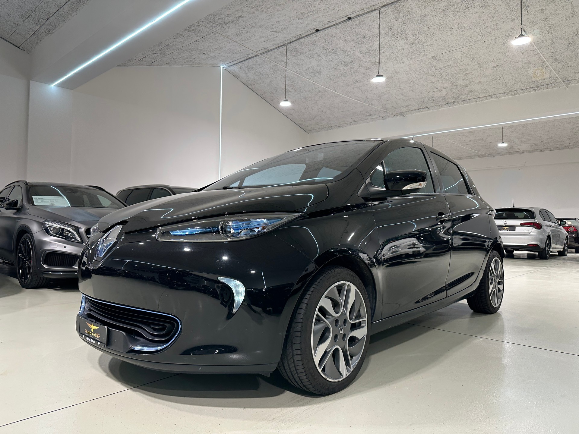 RENAULT Zoe Intens Q210-image-2