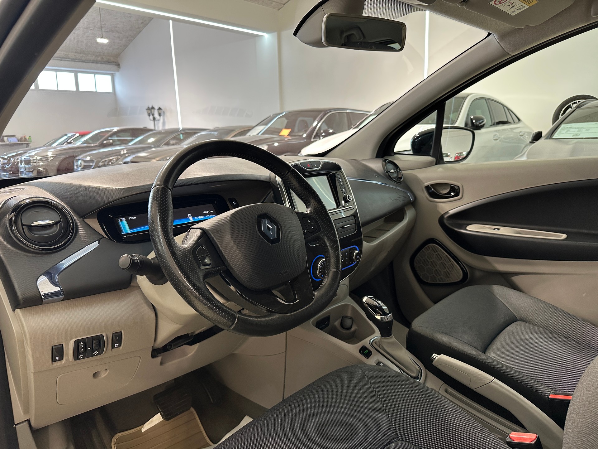 RENAULT Zoe Intens Q210-image-1