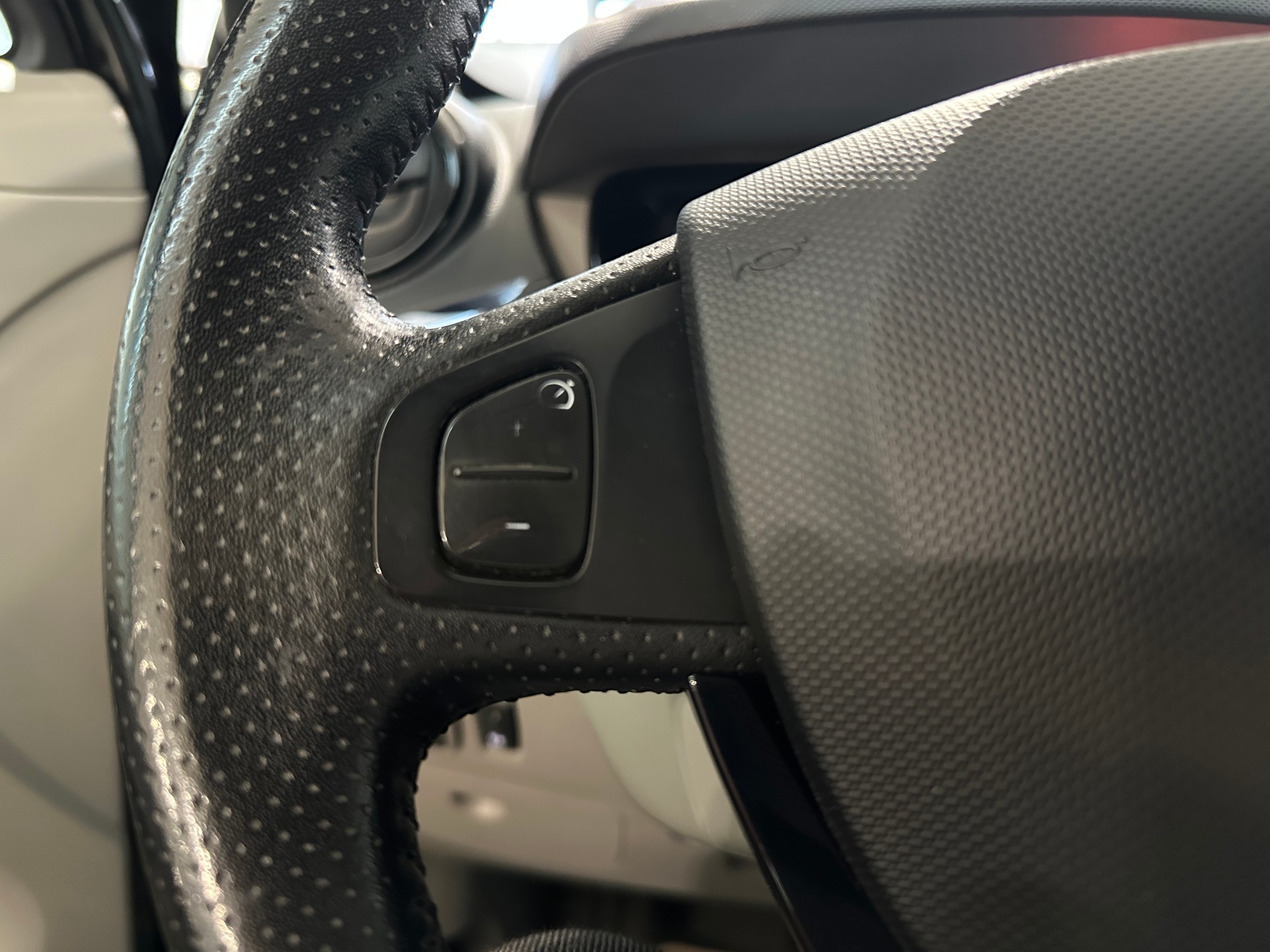 RENAULT Zoe Intens Q210-image-22