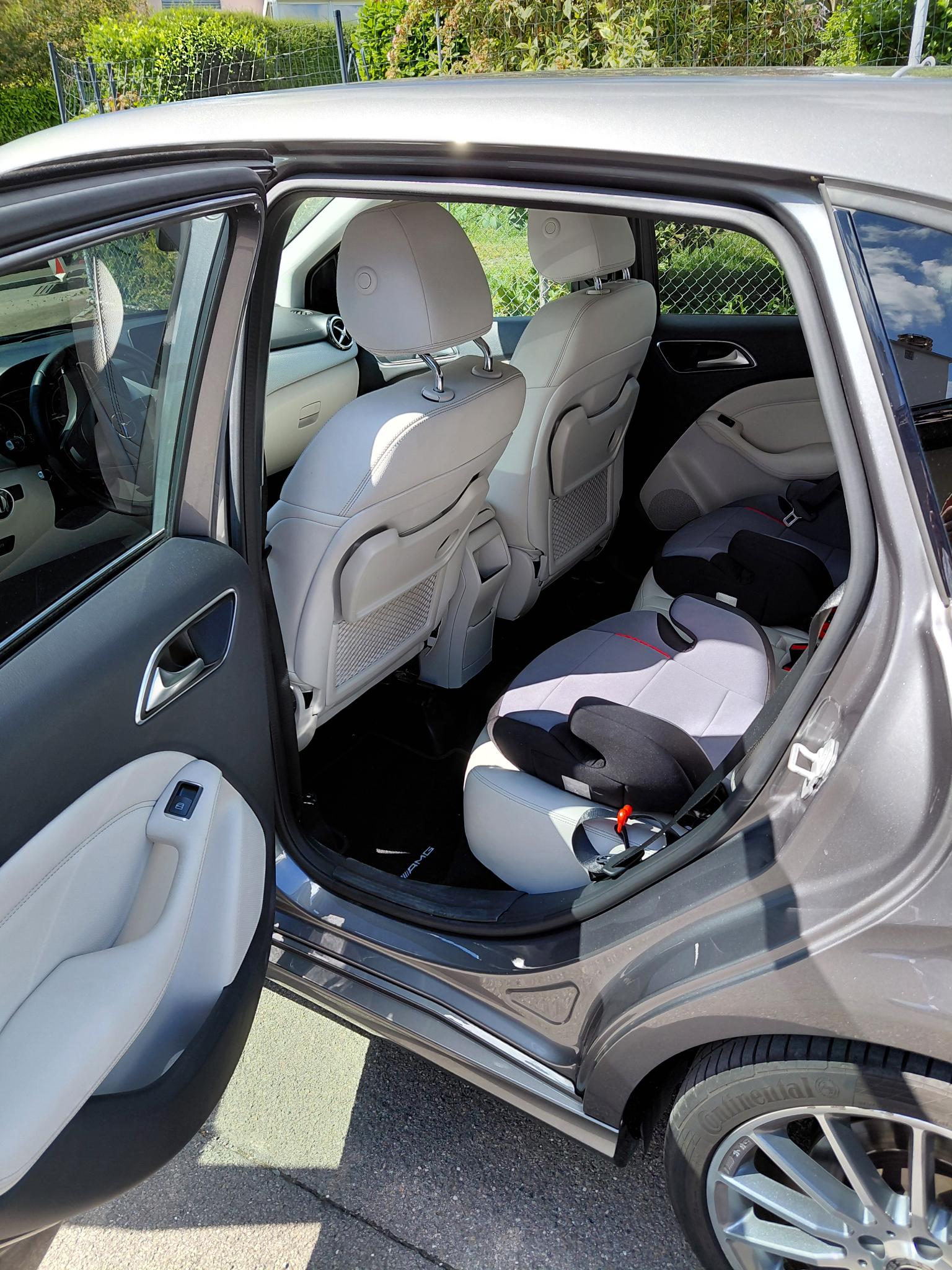 MERCEDES-BENZ B 220 Style 4m-image-4