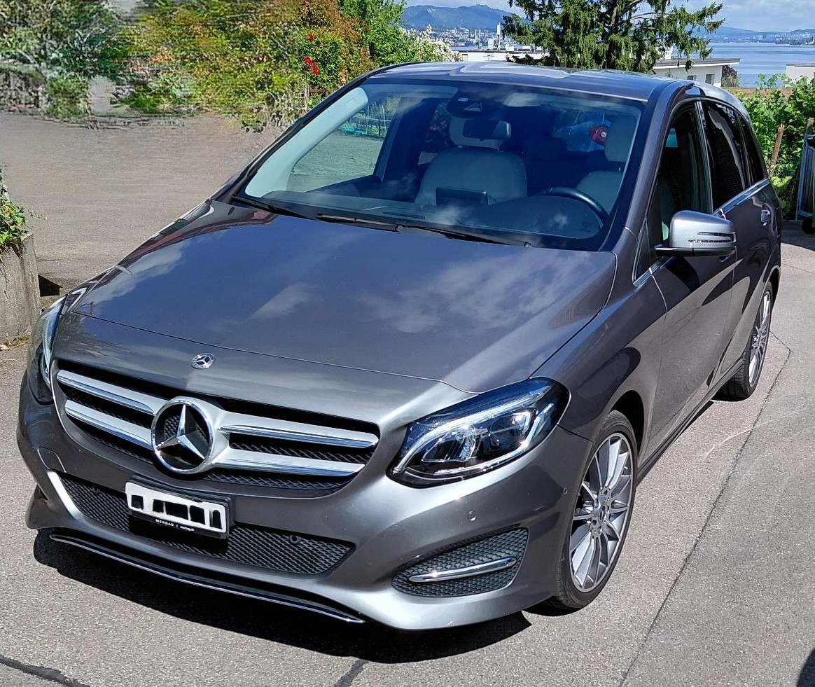 MERCEDES-BENZ B 220 Style 4m-image-1