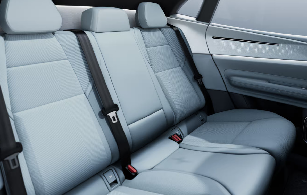 POLESTAR 4 Long Range Dual Motor Prime-image-10