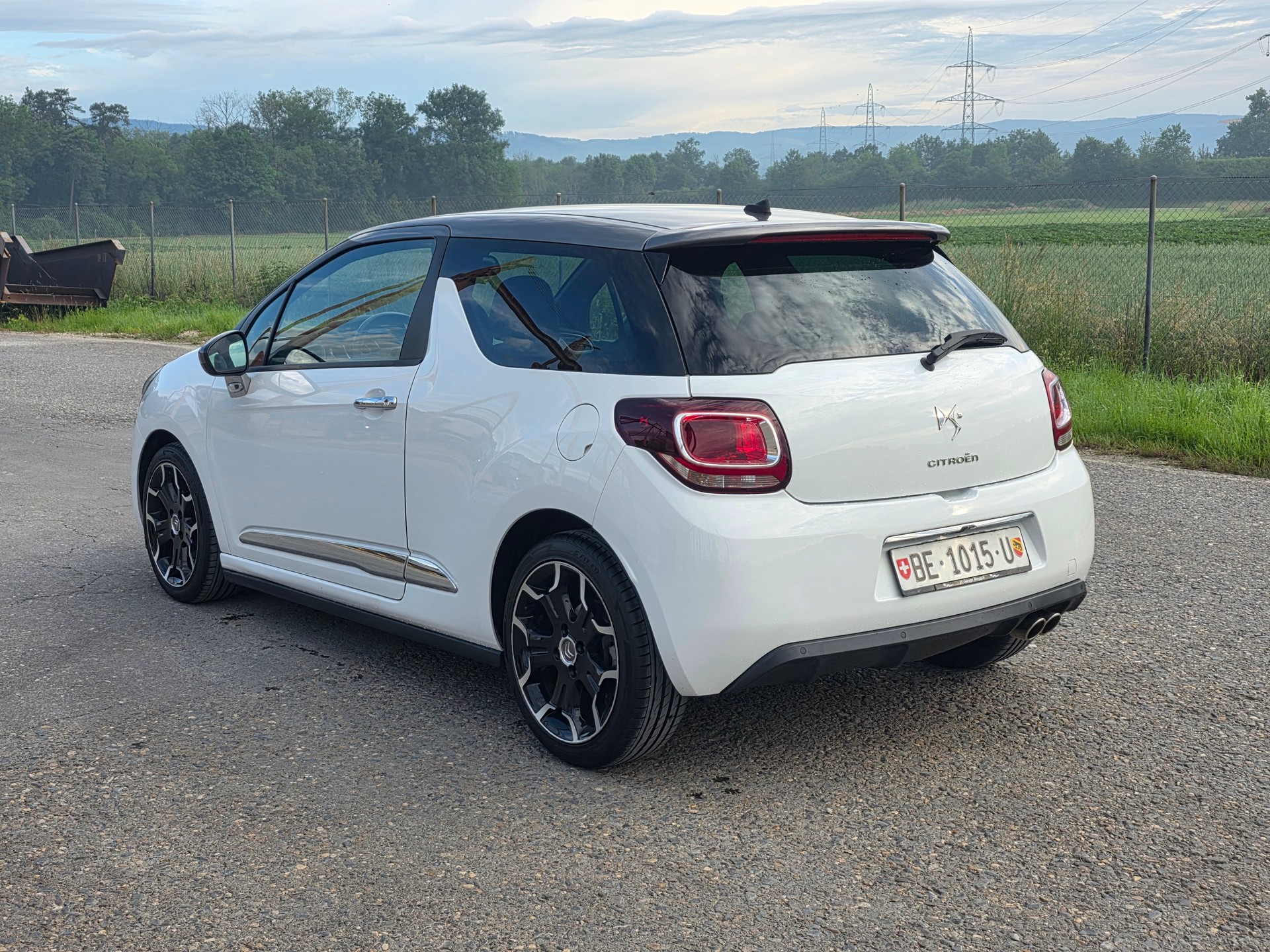 DS AUTOMOBILES DS3 1.6 THP Sport Chic Plus / Neu ab Mfk.-image-1
