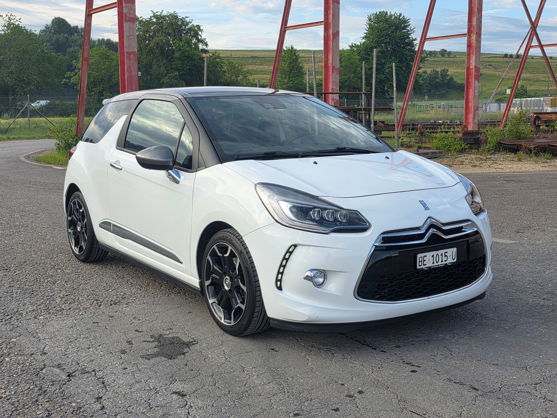 DS AUTOMOBILES DS3 1.6 THP Sport Chic Plus / Neu ab Mfk.-image-4