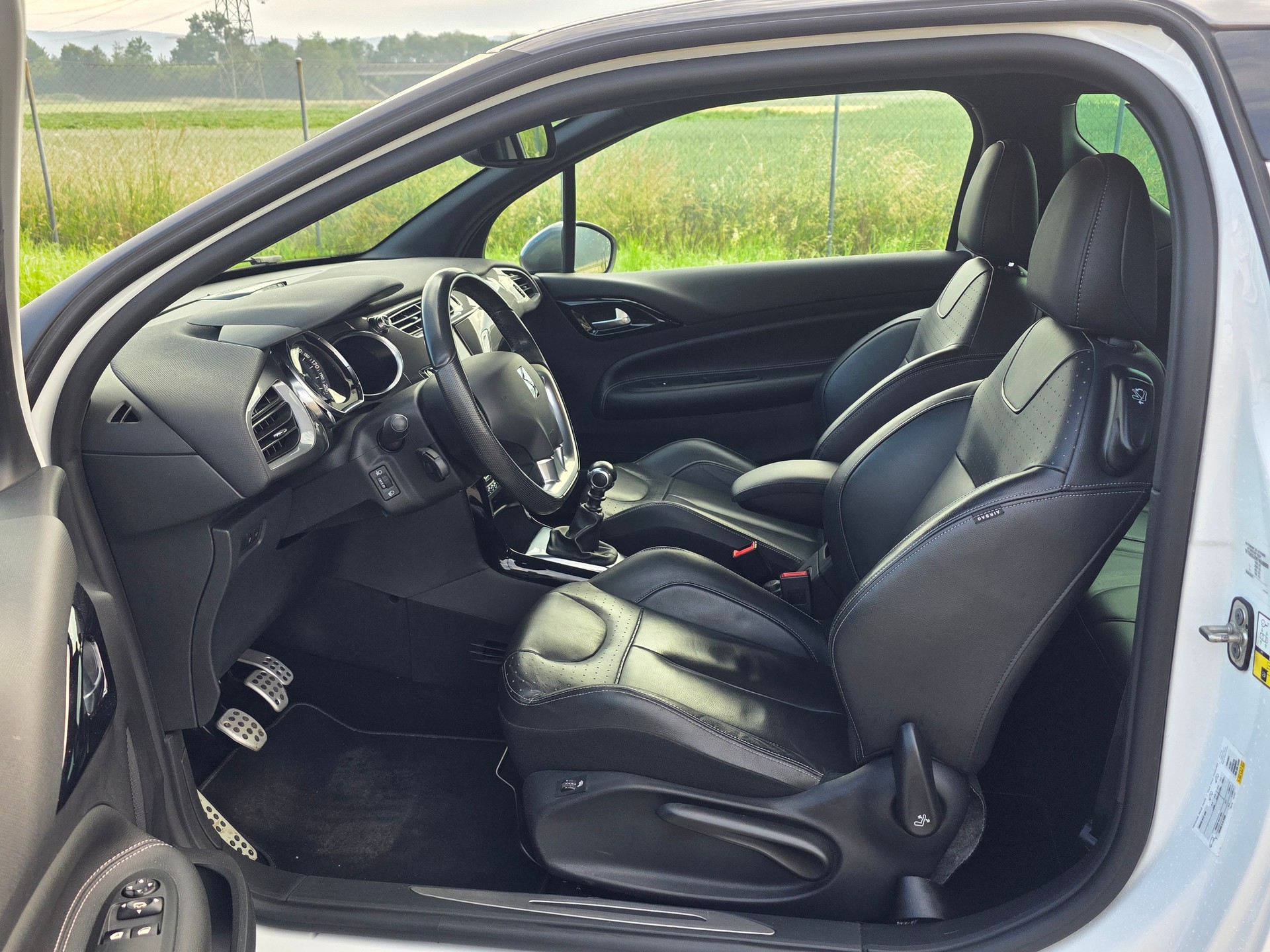 DS AUTOMOBILES DS3 1.6 THP Sport Chic Plus / Neu ab Mfk.-image-7