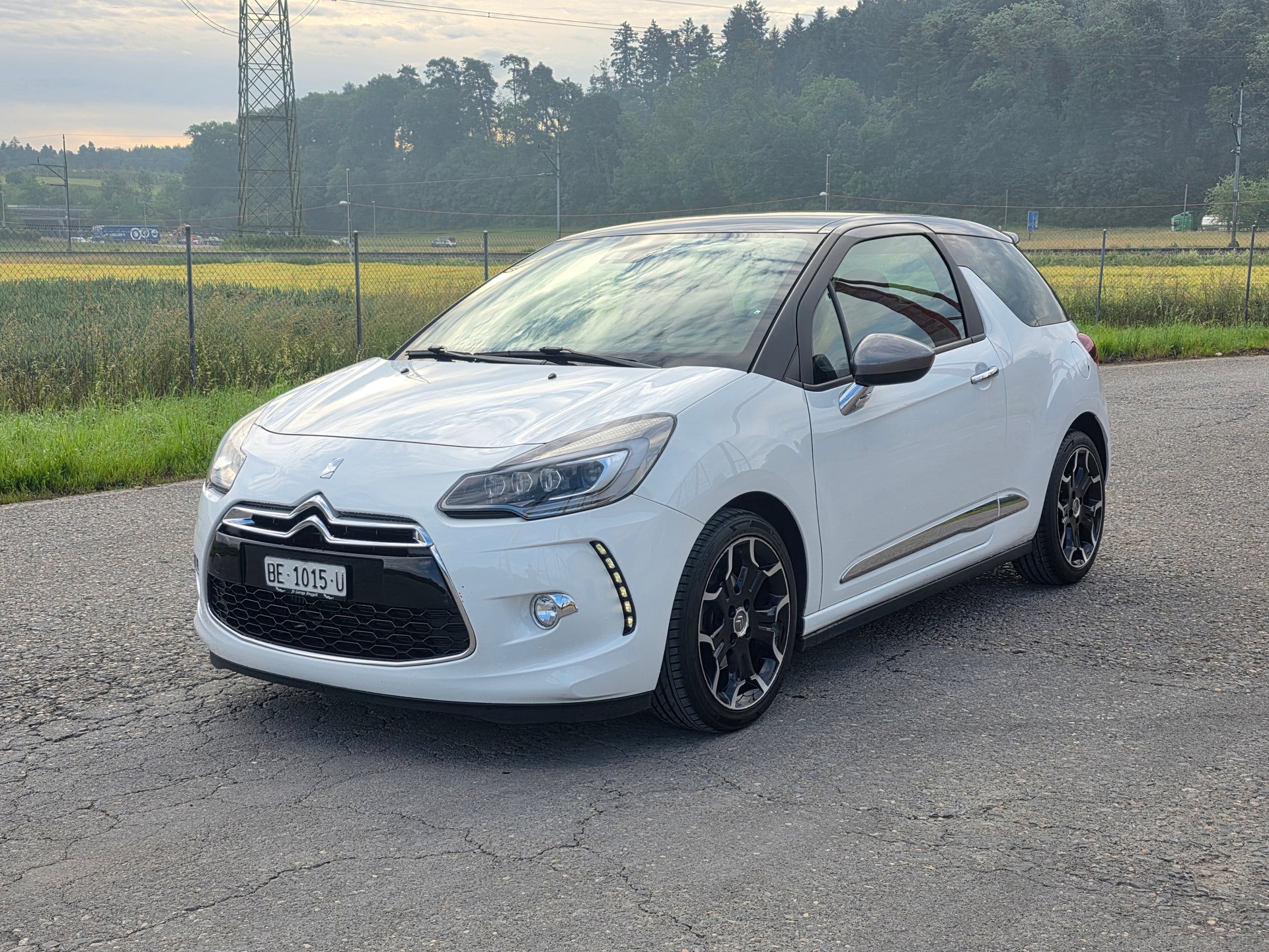 DS AUTOMOBILES DS3 1.6 THP Sport Chic Plus / Neu ab Mfk.
