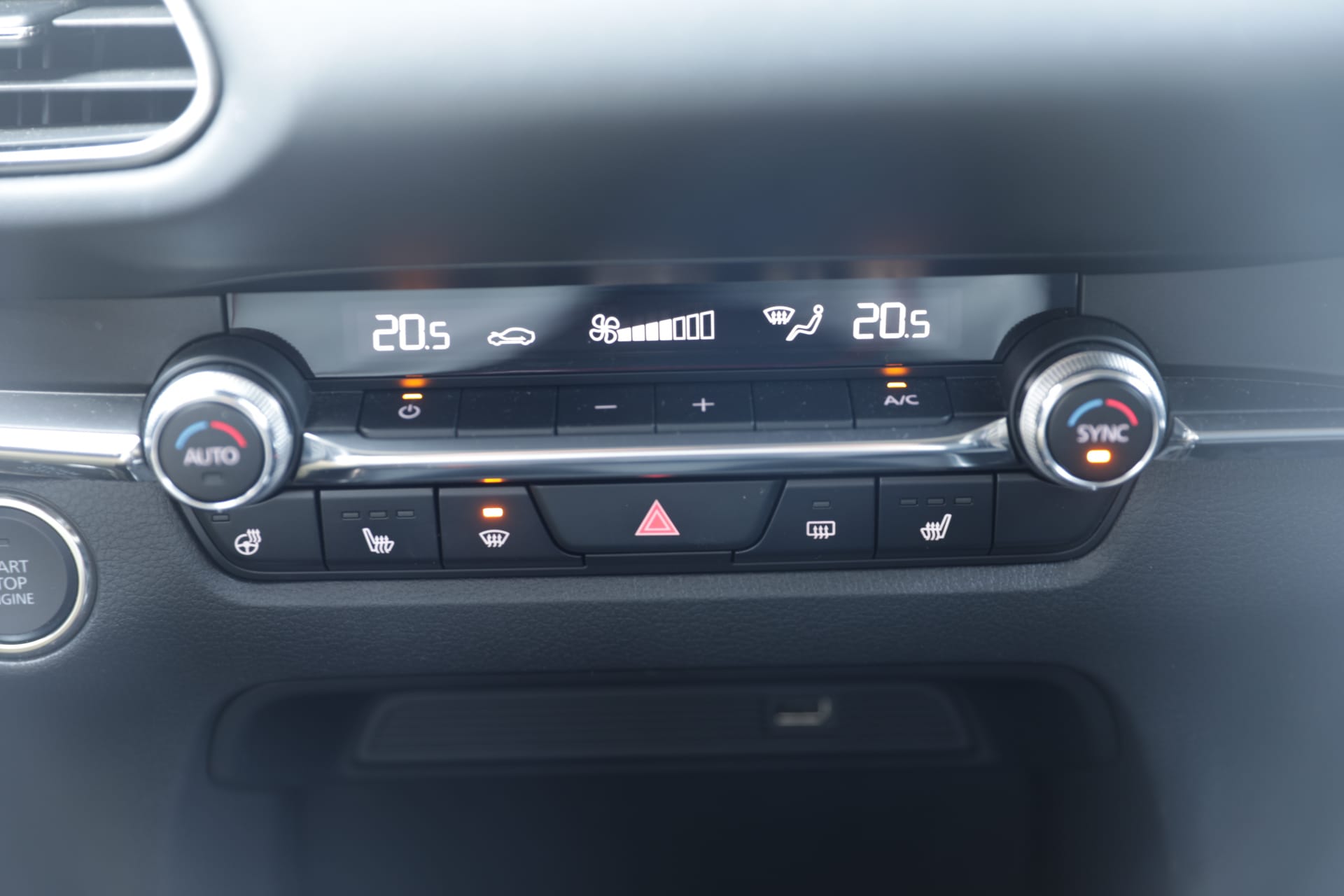 MAZDA CX-30 SKYACTIV-X 186 M Hybrid FWD Ambition Plus Automat-image-16