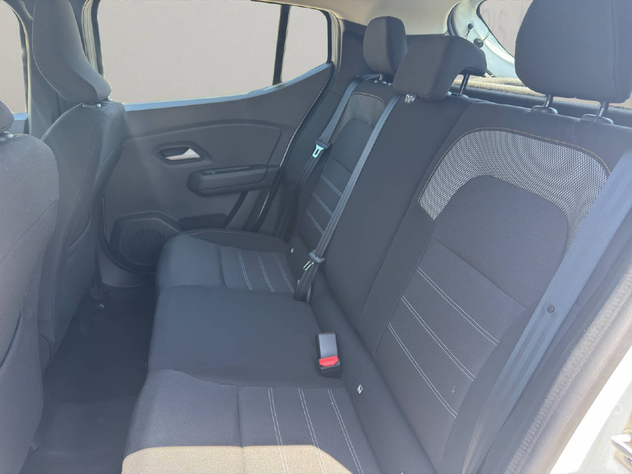 DACIA Sandero 1.0 TCe 90 Stepway Expression-image-9