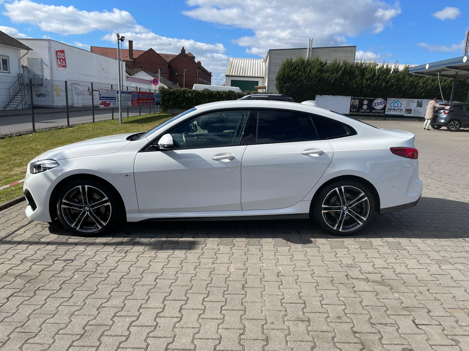 BMW 220d Gran Coupé xDrive M Steptronic-image-11