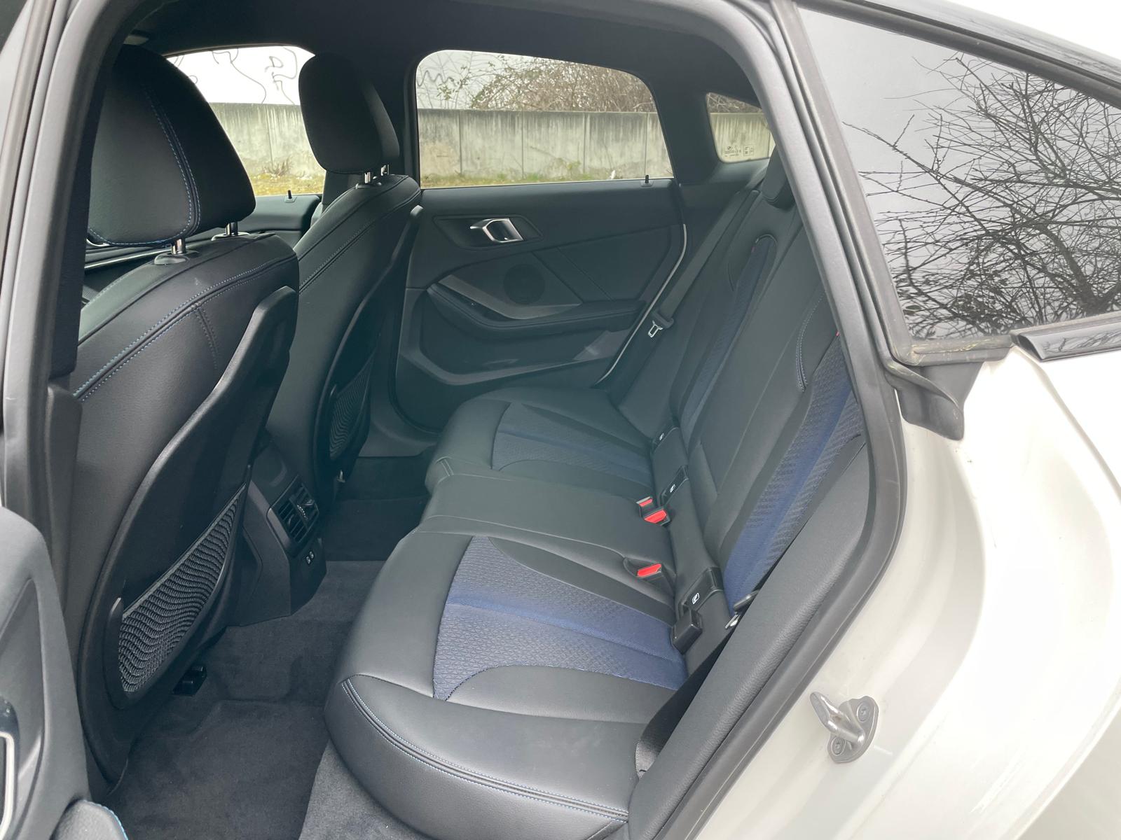 BMW 220d Gran Coupé xDrive M Steptronic-image-7