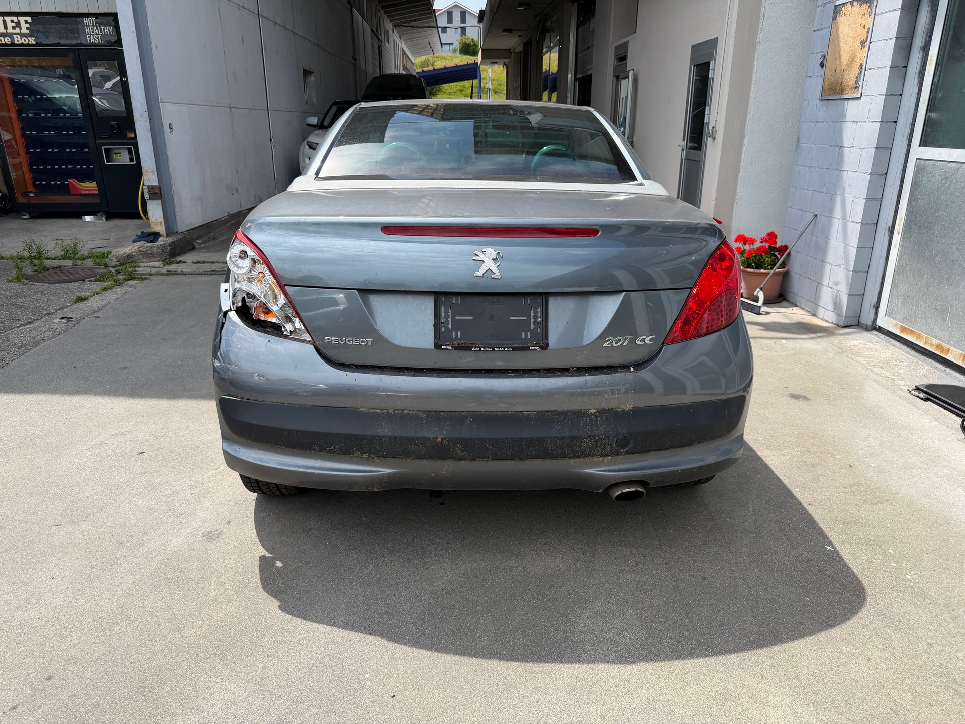 PEUGEOT 207 CC 1.6 16V Platinium Edition-image-5