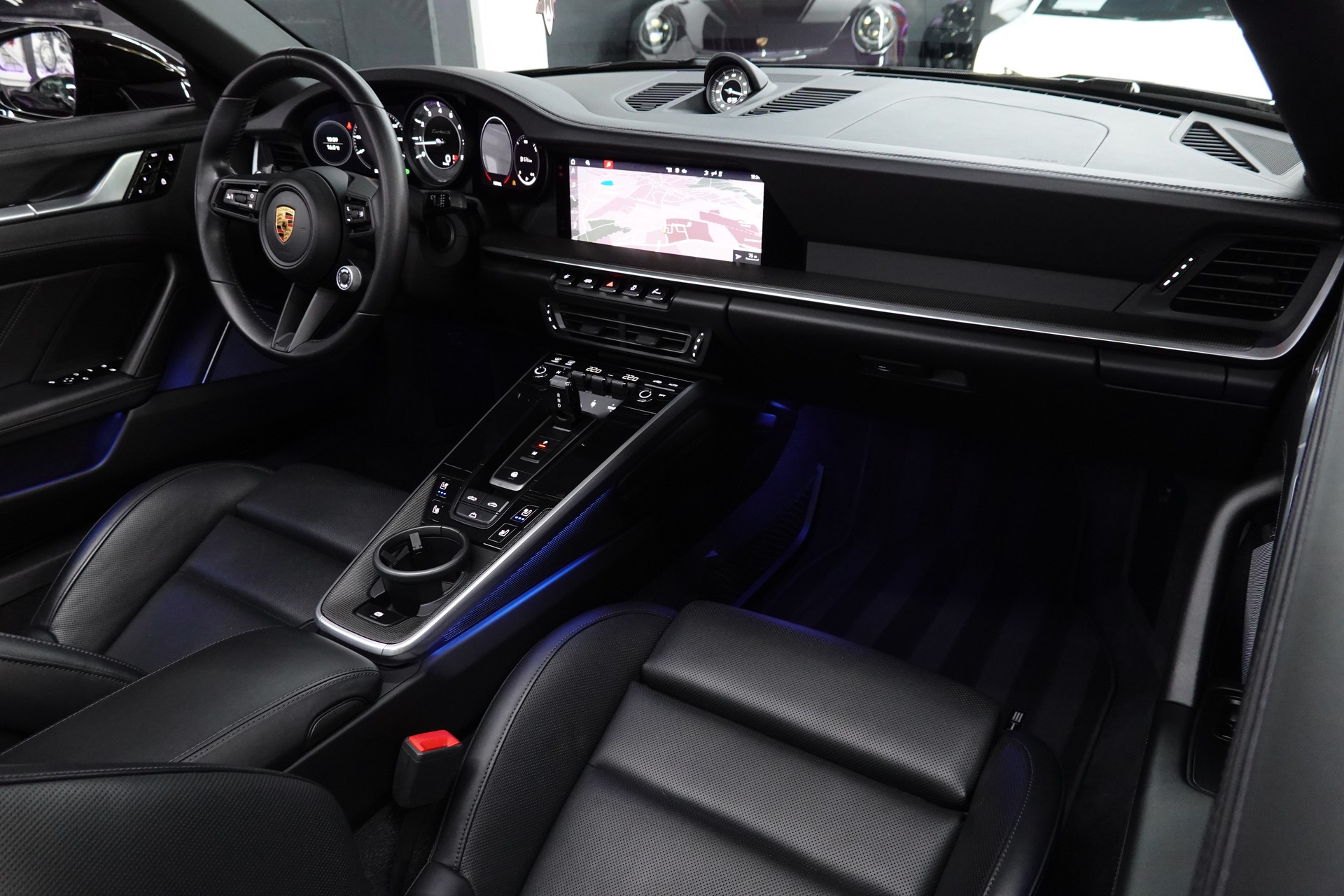 PORSCHE 911 TURBO S CABRIO PDK BLACK CH-FZ LIFTSYSTEM FULL ON TOP-image-45