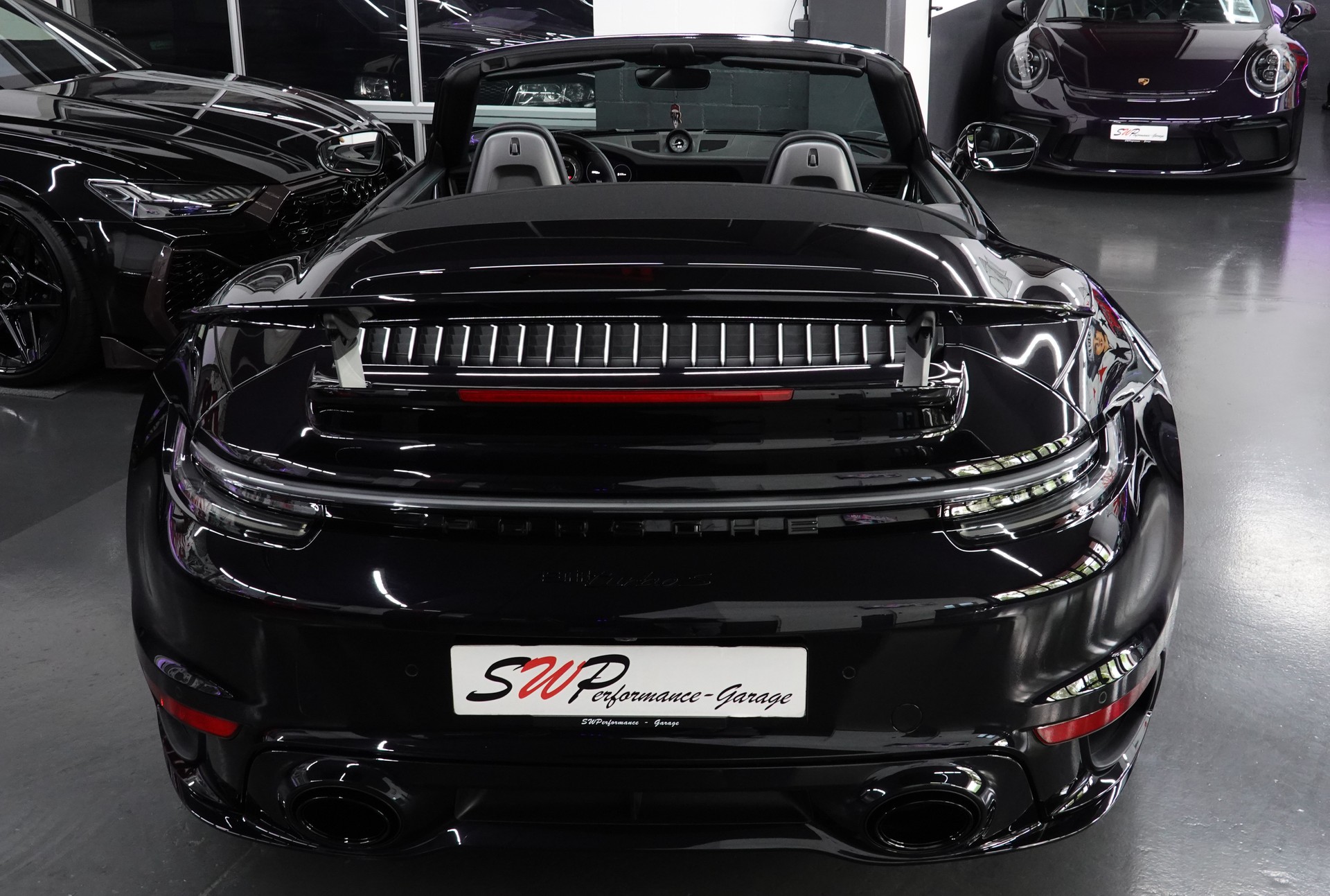 PORSCHE 911 TURBO S CABRIO PDK BLACK CH-FZ LIFTSYSTEM FULL ON TOP-image-27