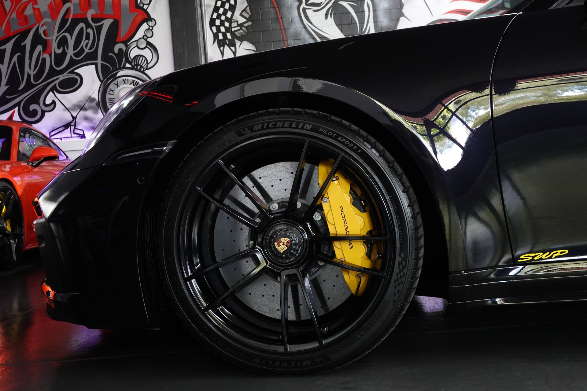 PORSCHE 911 TURBO S CABRIO PDK BLACK CH-FZ LIFTSYSTEM FULL ON TOP-image-7
