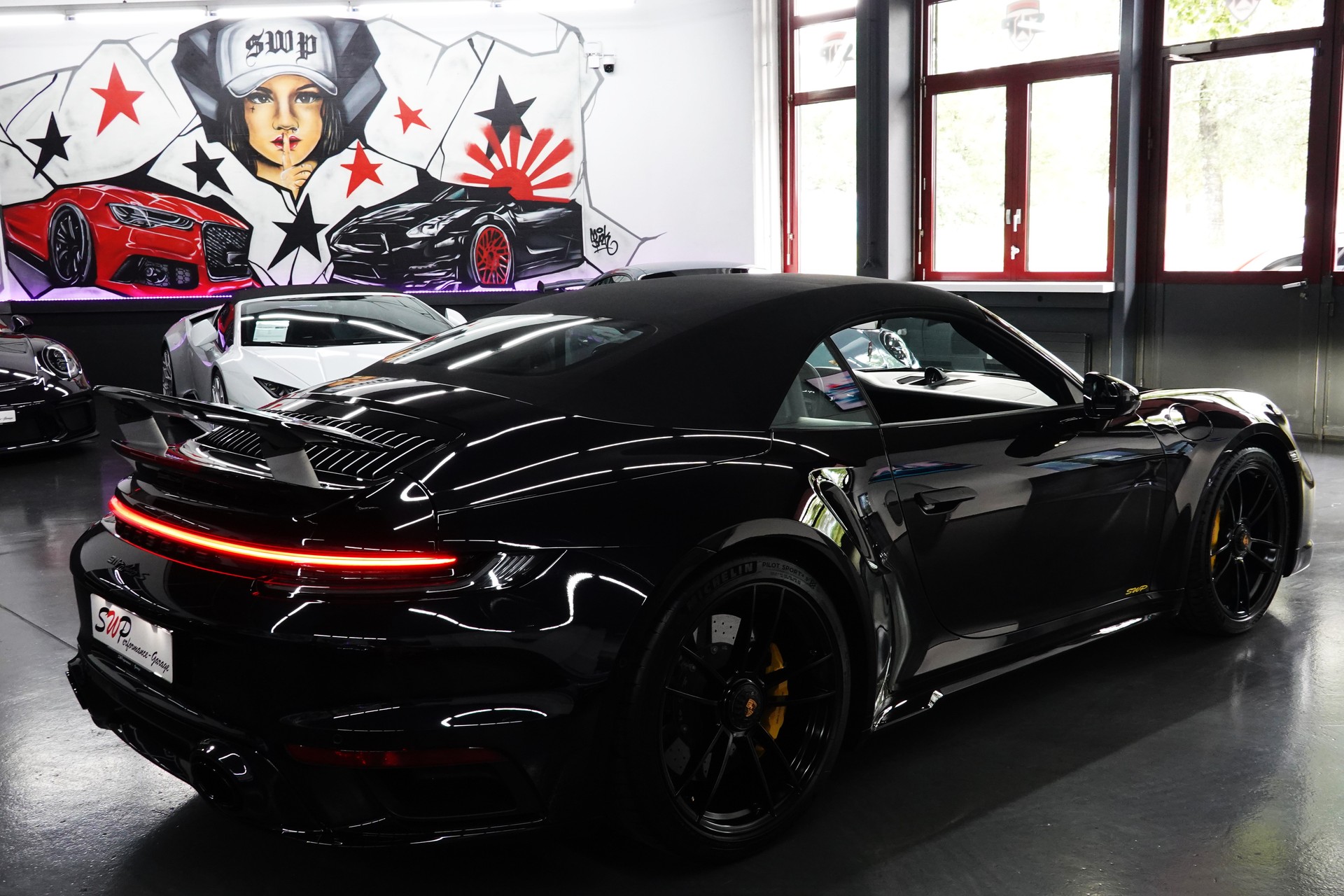 PORSCHE 911 TURBO S CABRIO PDK BLACK CH-FZ LIFTSYSTEM FULL ON TOP-image-55