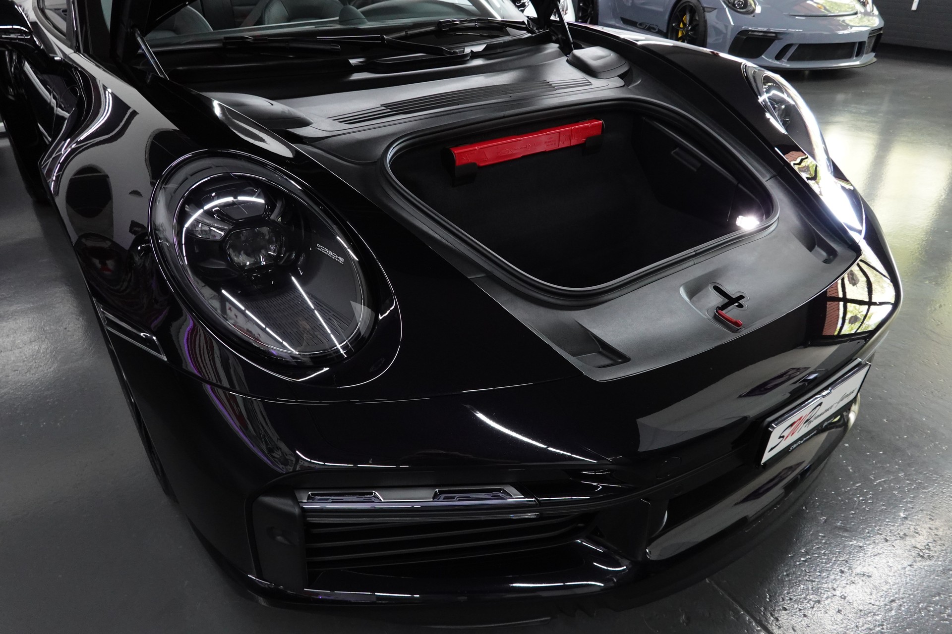 PORSCHE 911 TURBO S CABRIO PDK BLACK CH-FZ LIFTSYSTEM FULL ON TOP-image-4